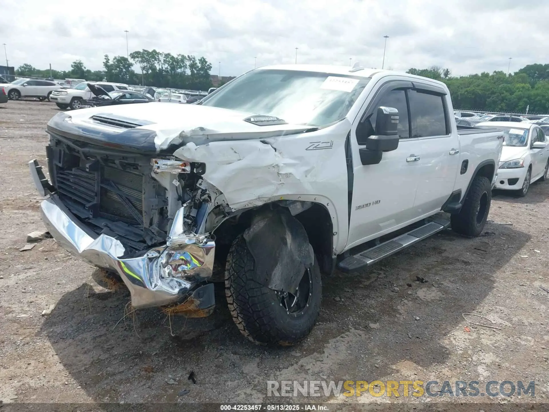 2 fotografías del automóvil dañado 1GC4YUEY6NF116999 CHEVROLET SILVERADO 3500HD 2022
