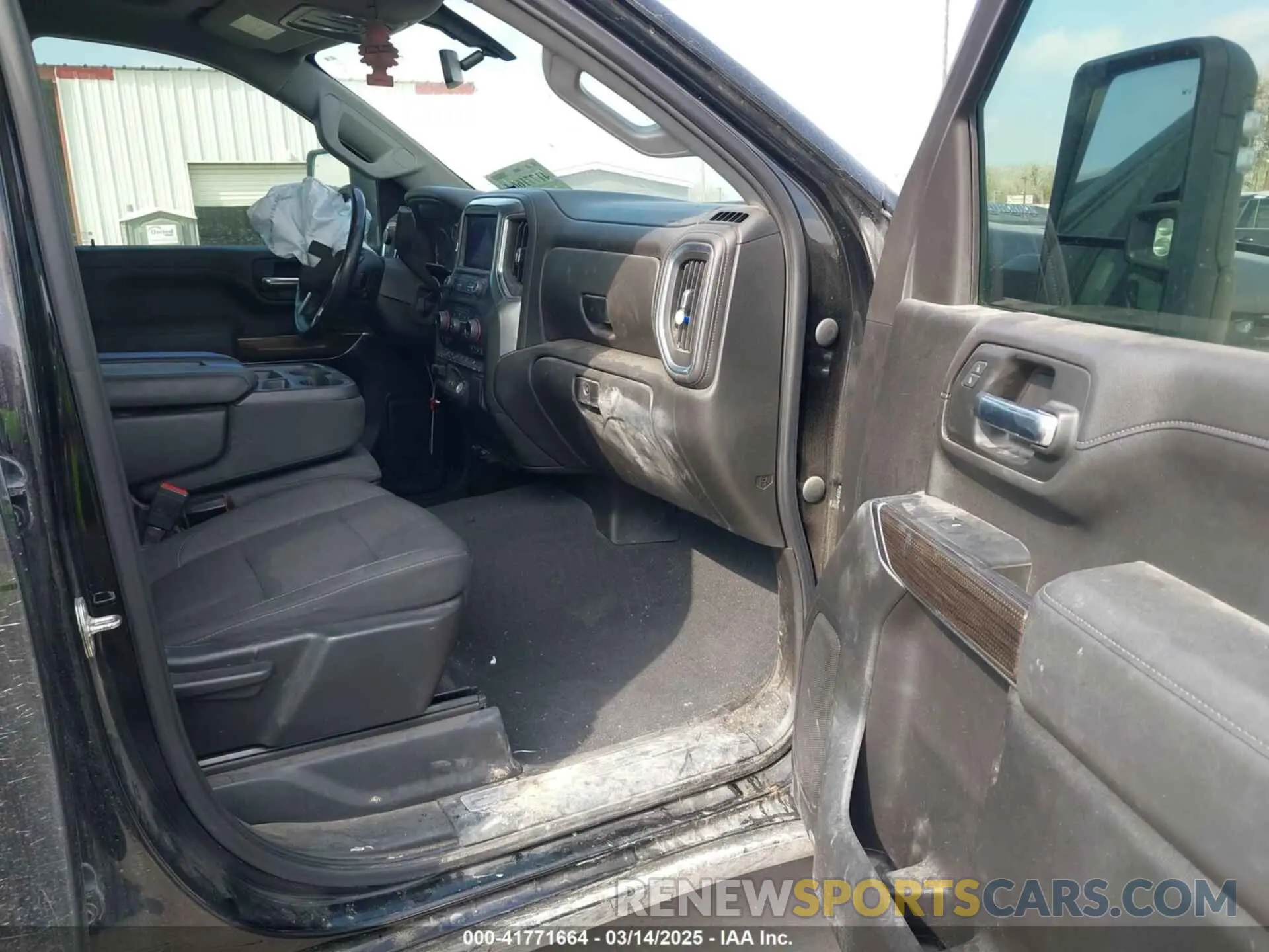 5 fotografías del automóvil dañado 2GC4WSEY2N1100168 CHEVROLET SILVERADO 3500HD 2022