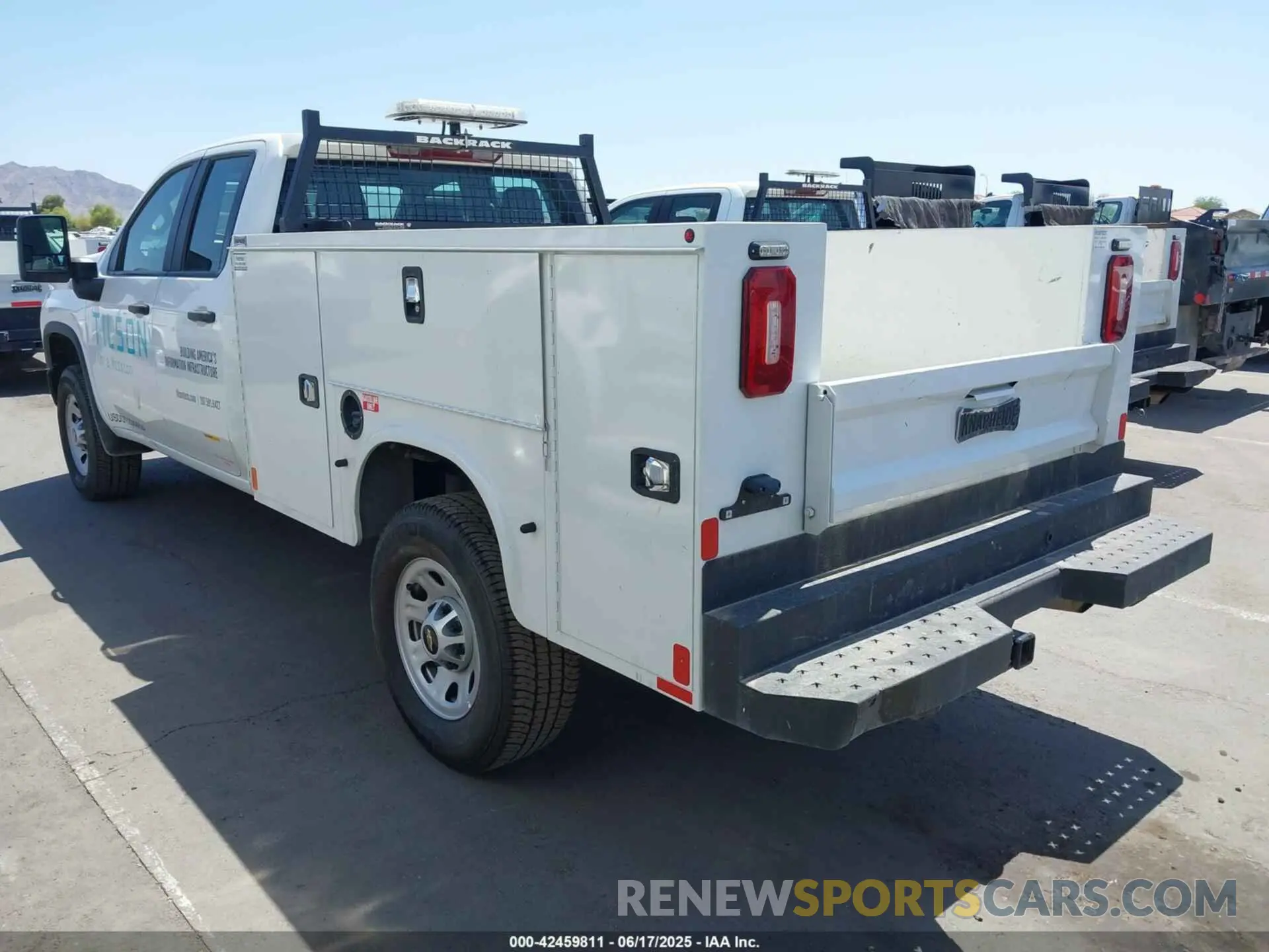 3 fotografías del automóvil dañado 1GC5YSE71PF234946 CHEVROLET SILVERADO 3500HD 2023