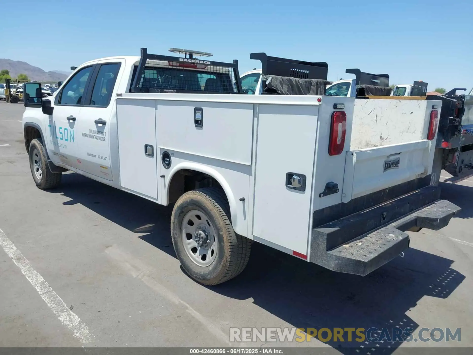 3 fotografías del automóvil dañado 1GC5YSE7XPF236209 CHEVROLET SILVERADO 3500HD 2023