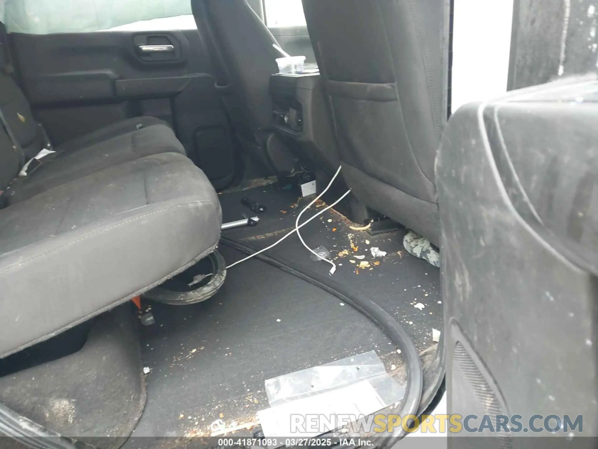 8 fotografías del automóvil dañado 2GC4YTEY5P1716756 CHEVROLET SILVERADO 3500HD 2023