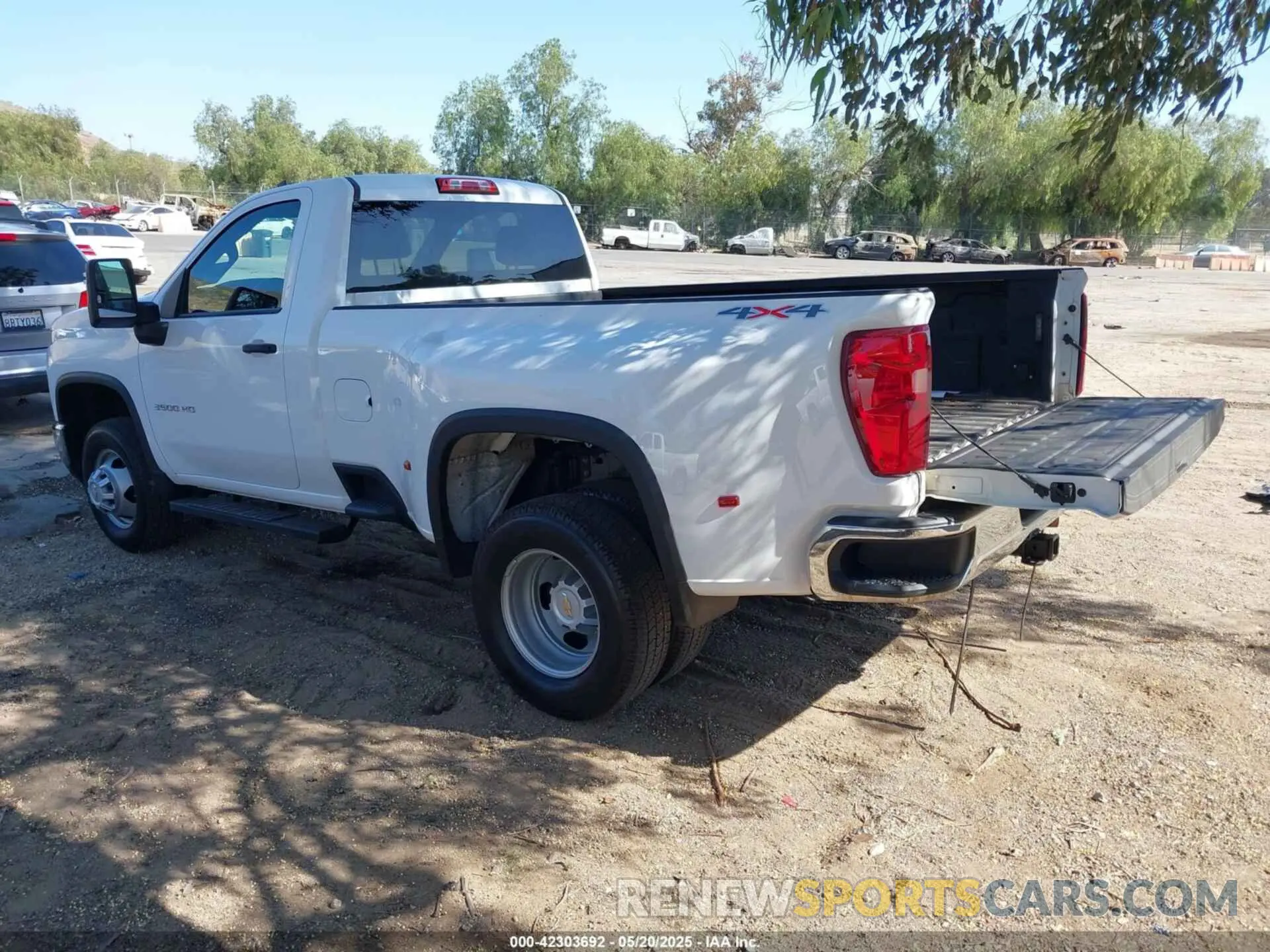 3 fotografías del automóvil dañado 1GC3YSEY8RF387083 CHEVROLET SILVERADO 3500HD 2024