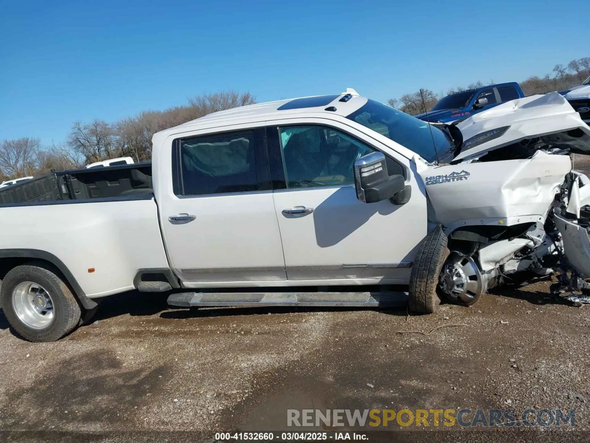 16 fotografías del automóvil dañado 1GC4YVE75RF314962 CHEVROLET SILVERADO 3500HD 2024