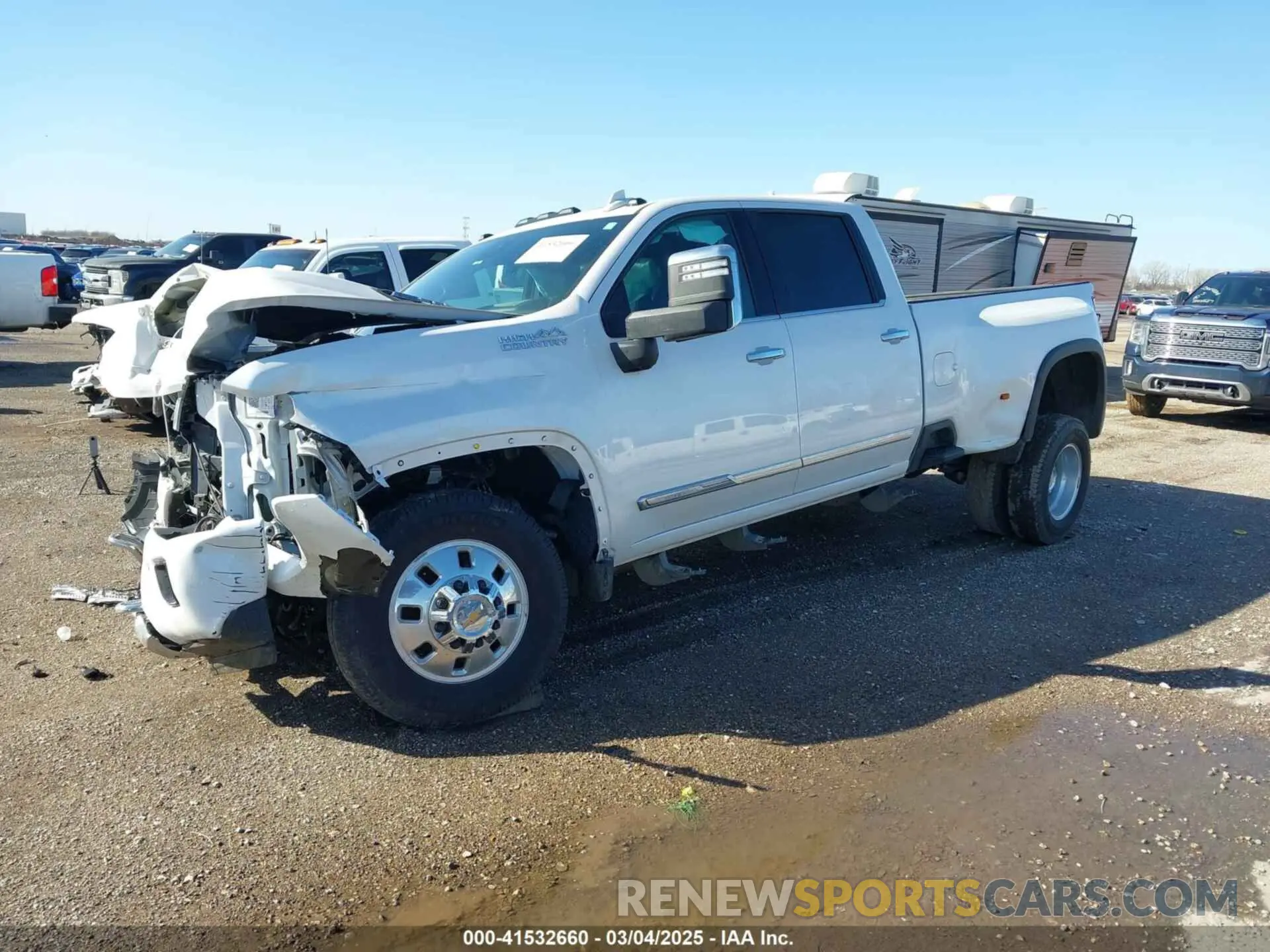 2 fotografías del automóvil dañado 1GC4YVE75RF314962 CHEVROLET SILVERADO 3500HD 2024