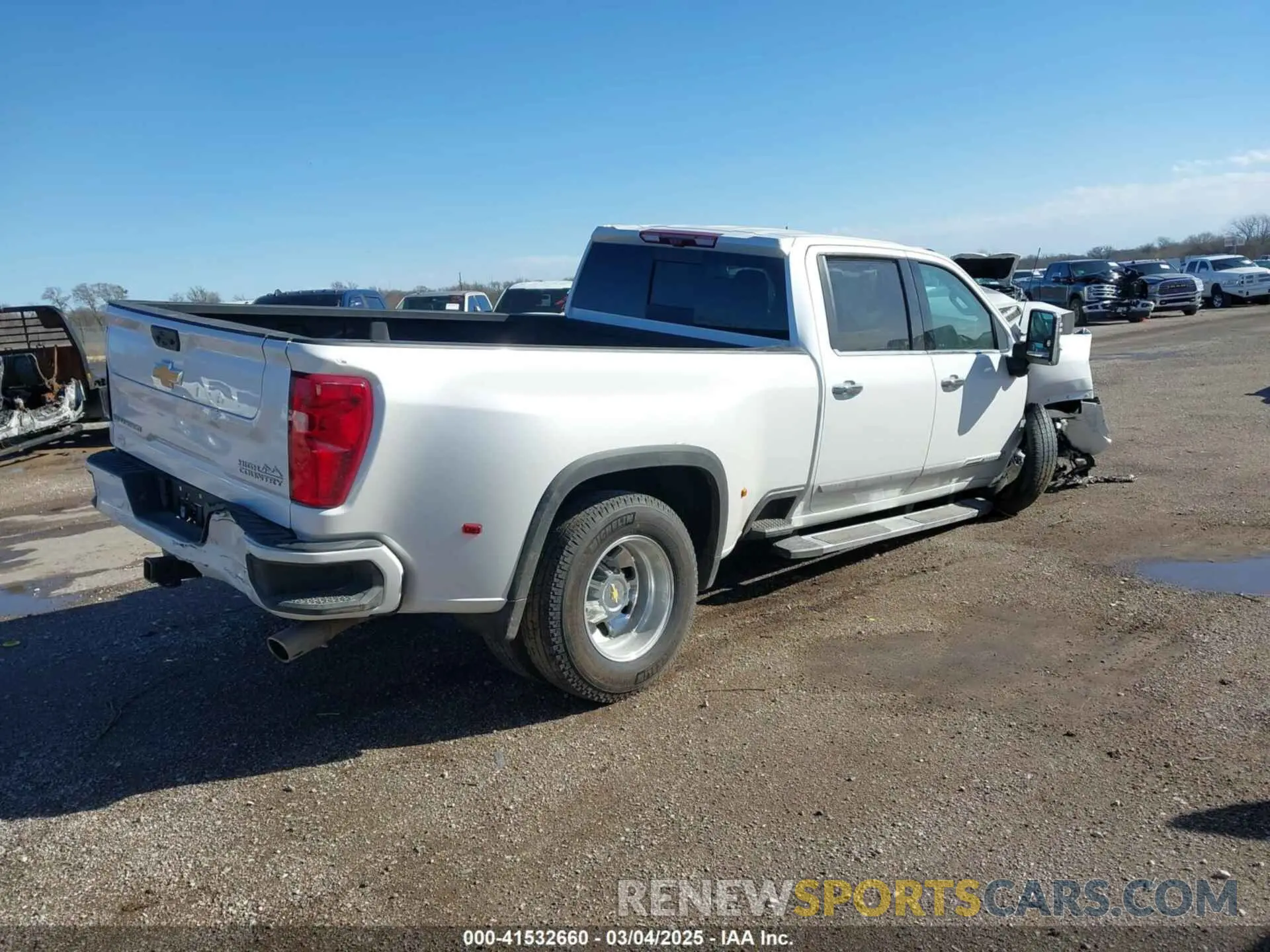 4 fotografías del automóvil dañado 1GC4YVE75RF314962 CHEVROLET SILVERADO 3500HD 2024