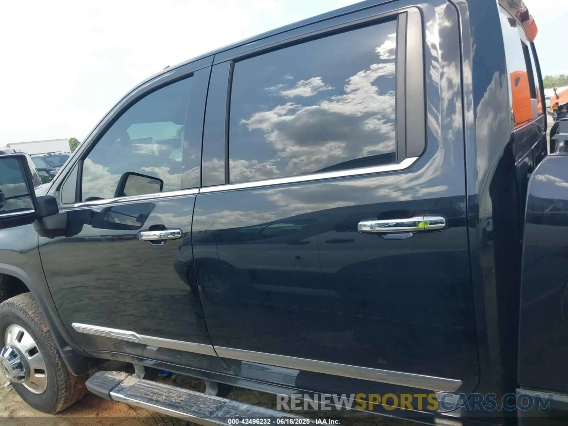 14 fotografías del automóvil dañado 1GC4YVEY7RF394483 CHEVROLET SILVERADO 3500HD 2024