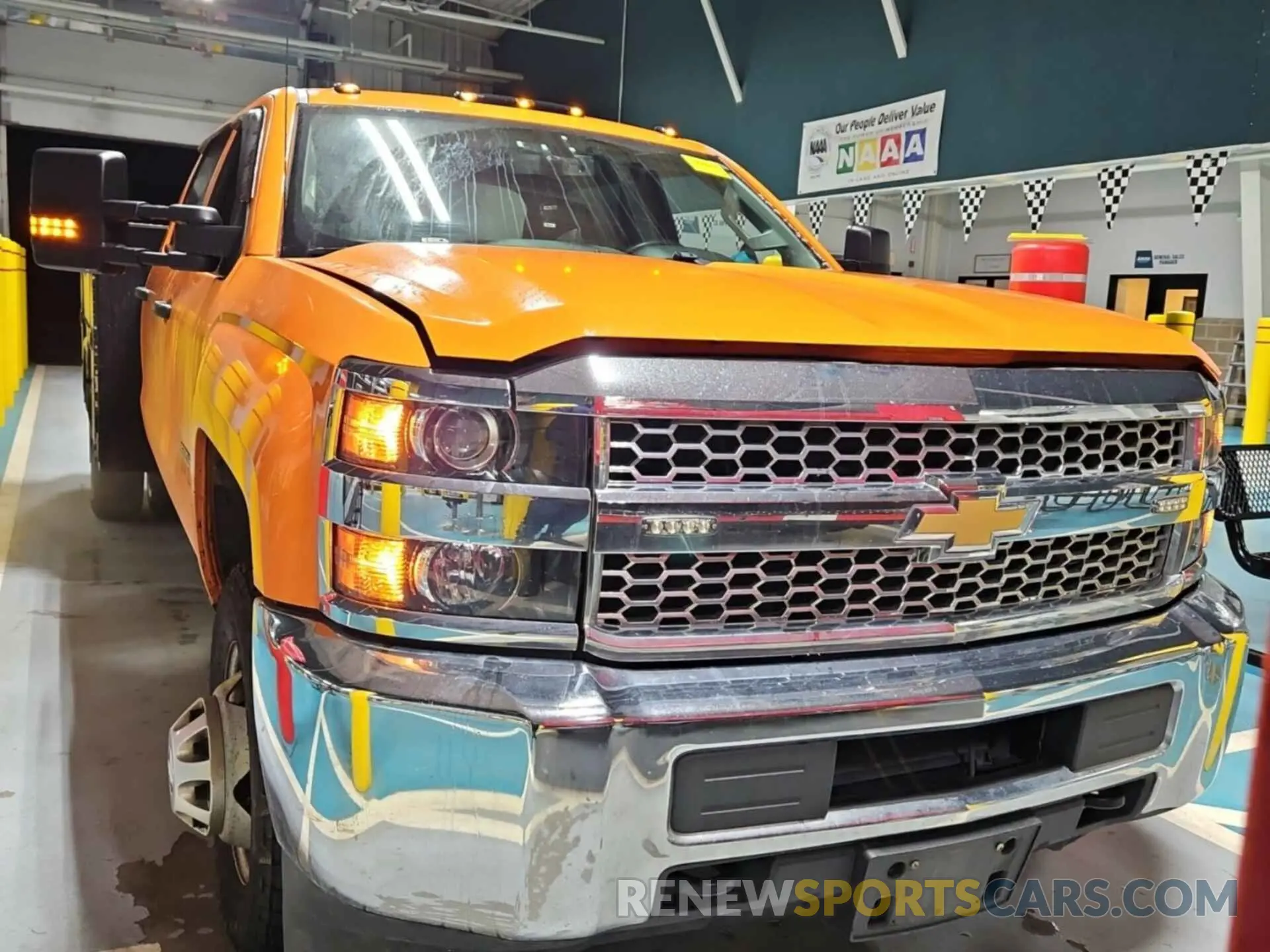 20 fotografías del automóvil dañado 1GB4KVCG7KF201934 CHEVROLET SILVERADO 3500HD CHASSIS 2019