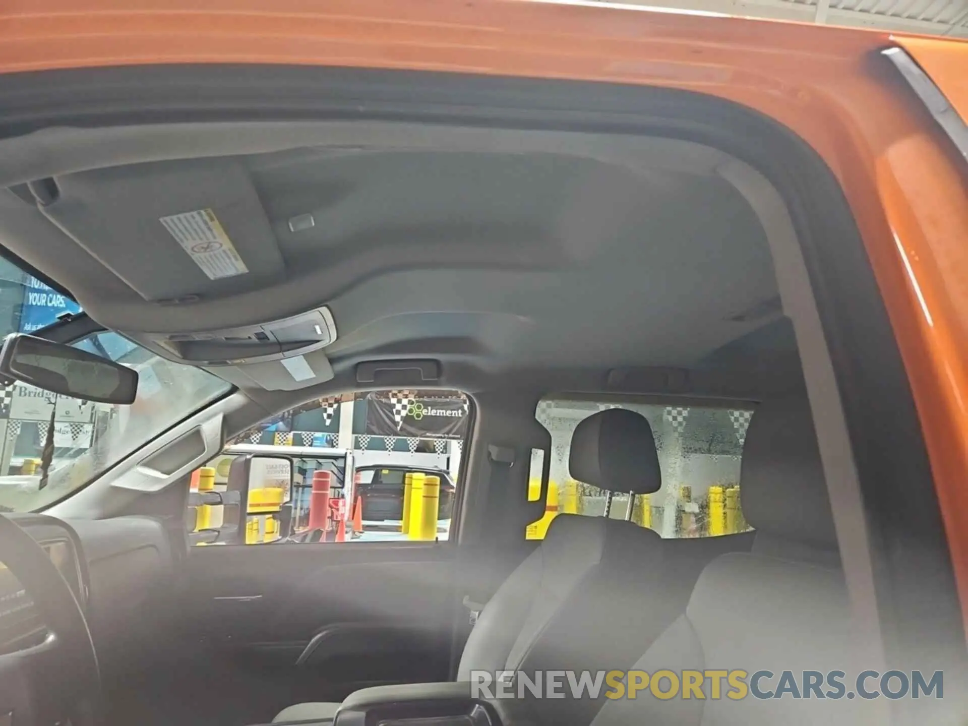 4 fotografías del automóvil dañado 1GB4KVCG7KF201934 CHEVROLET SILVERADO 3500HD CHASSIS 2019