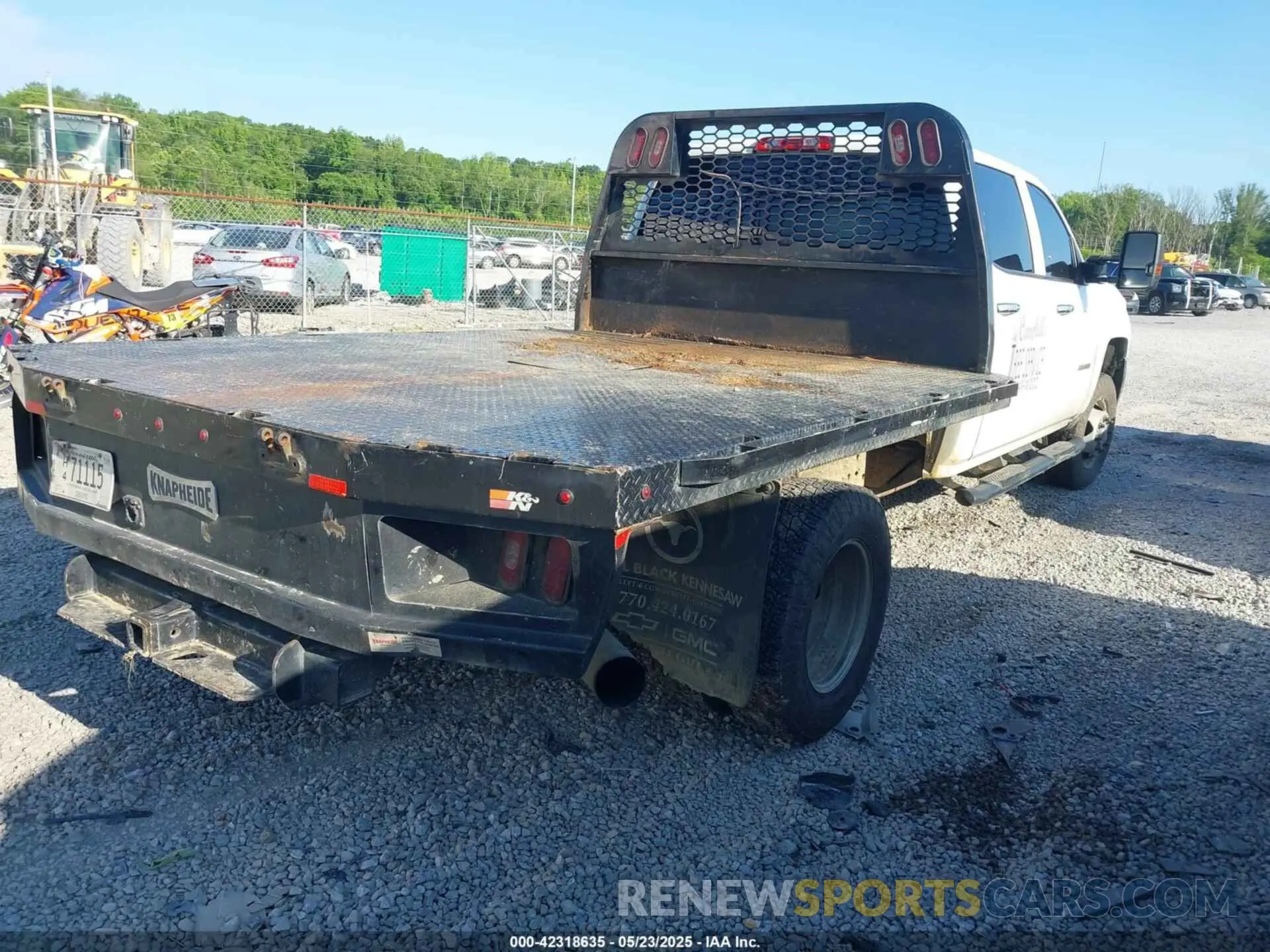 3 fotografías del automóvil dañado 1GB4KVCY0KF235416 CHEVROLET SILVERADO 3500HD CHASSIS 2019