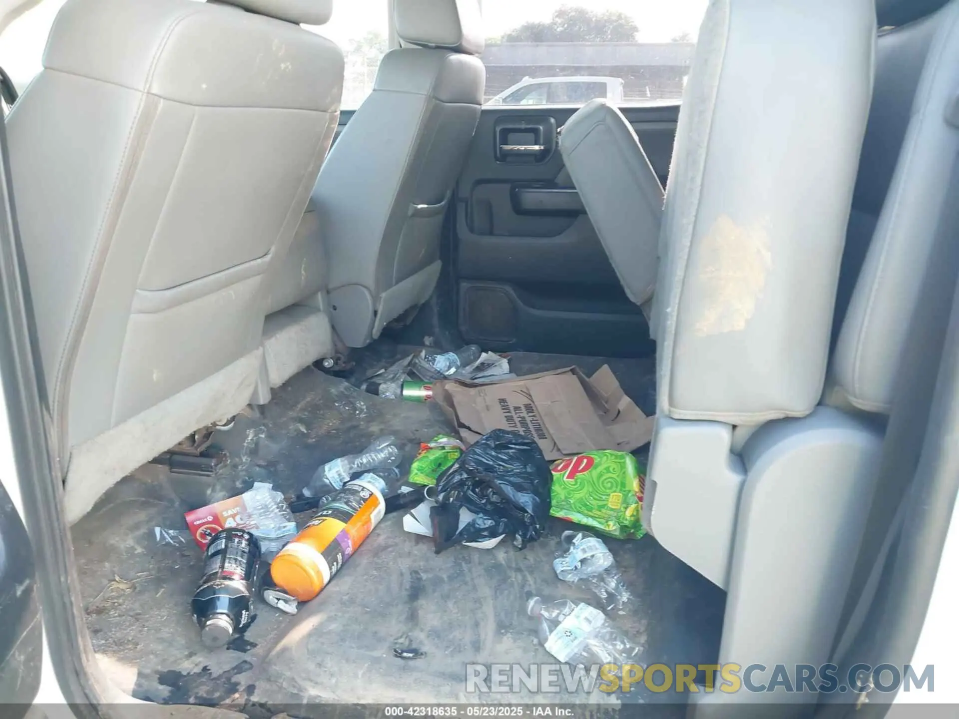 7 fotografías del automóvil dañado 1GB4KVCY0KF235416 CHEVROLET SILVERADO 3500HD CHASSIS 2019