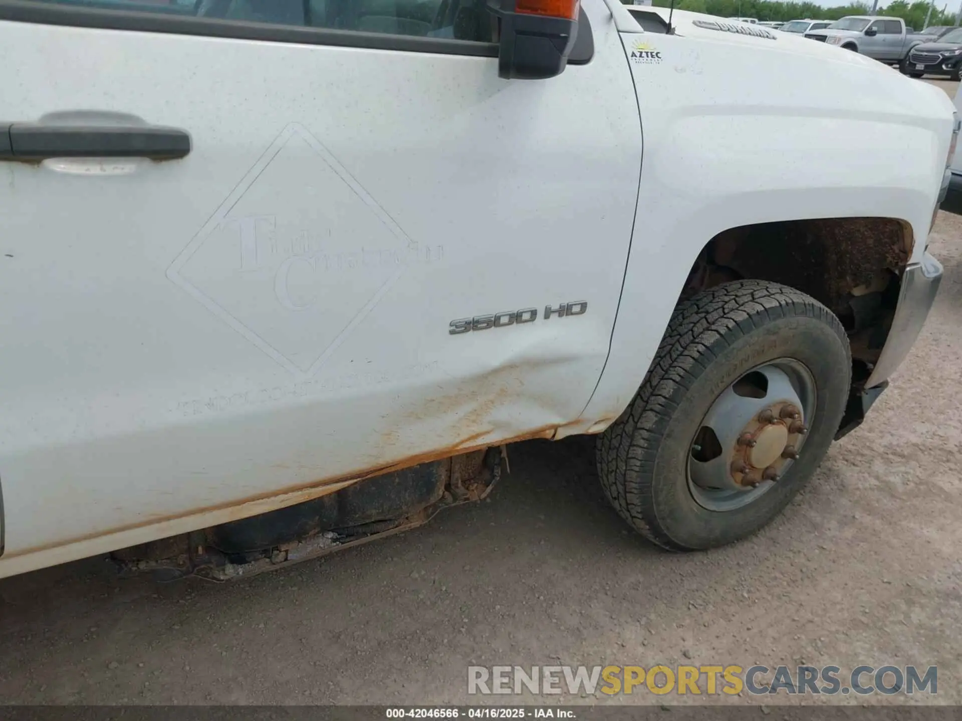 11 fotografías del automóvil dañado 1GB4KVCY1KF160662 CHEVROLET SILVERADO 3500HD CHASSIS 2019