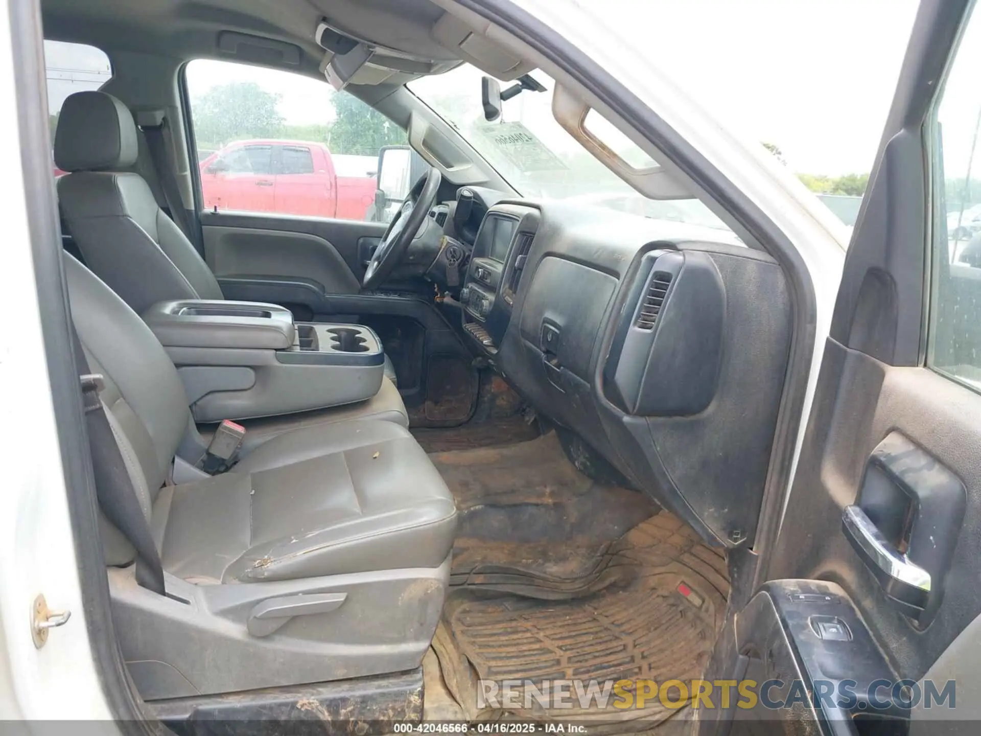 7 fotografías del automóvil dañado 1GB4KVCY1KF160662 CHEVROLET SILVERADO 3500HD CHASSIS 2019