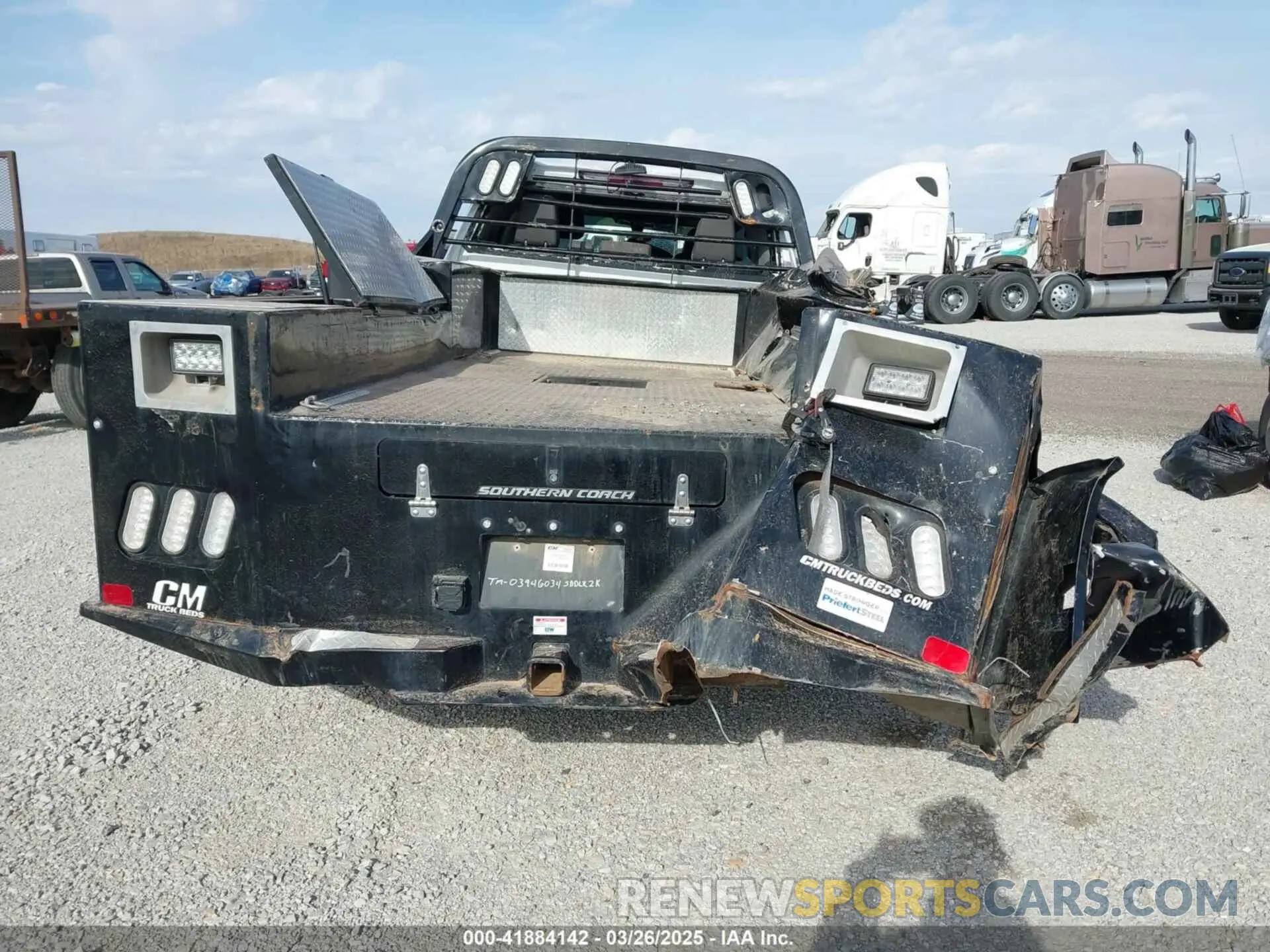 16 fotografías del automóvil dañado 1GB4WREY3NF344952 CHEVROLET SILVERADO 3500HD CHASSIS 2022