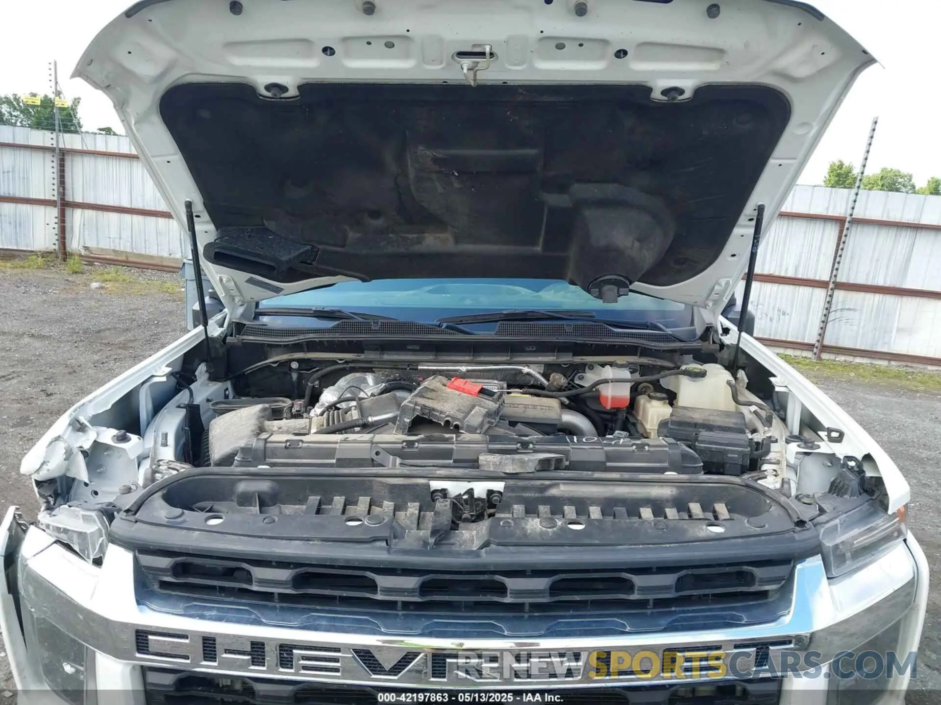 9 fotografías del automóvil dañado 1GB4YTEY8NF244577 CHEVROLET SILVERADO 3500HD CHASSIS 2022