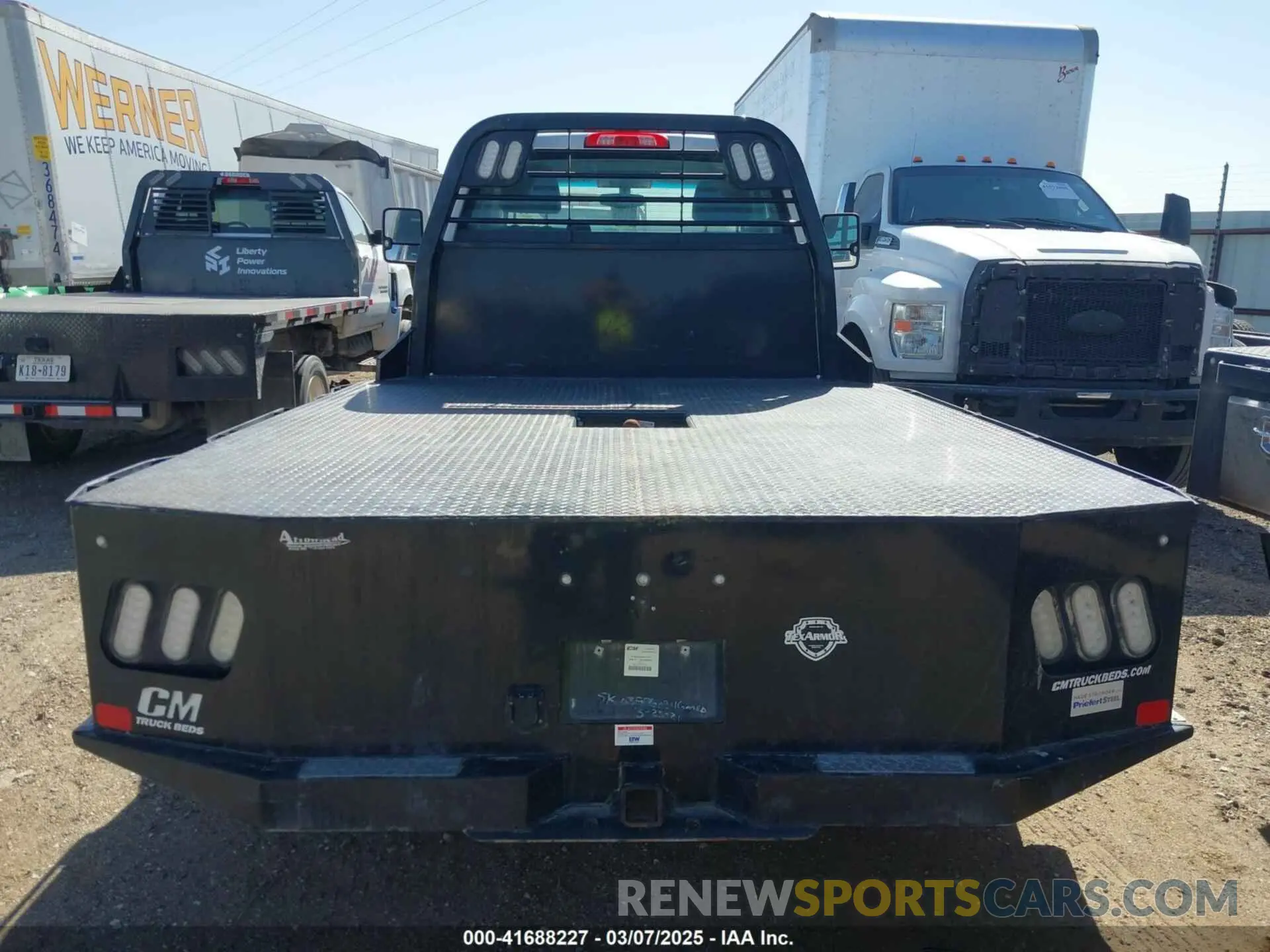 15 fotografías del automóvil dañado 1HTKHPVK4LH610321 CHEVROLET SILVERADO 6500HD 2020
