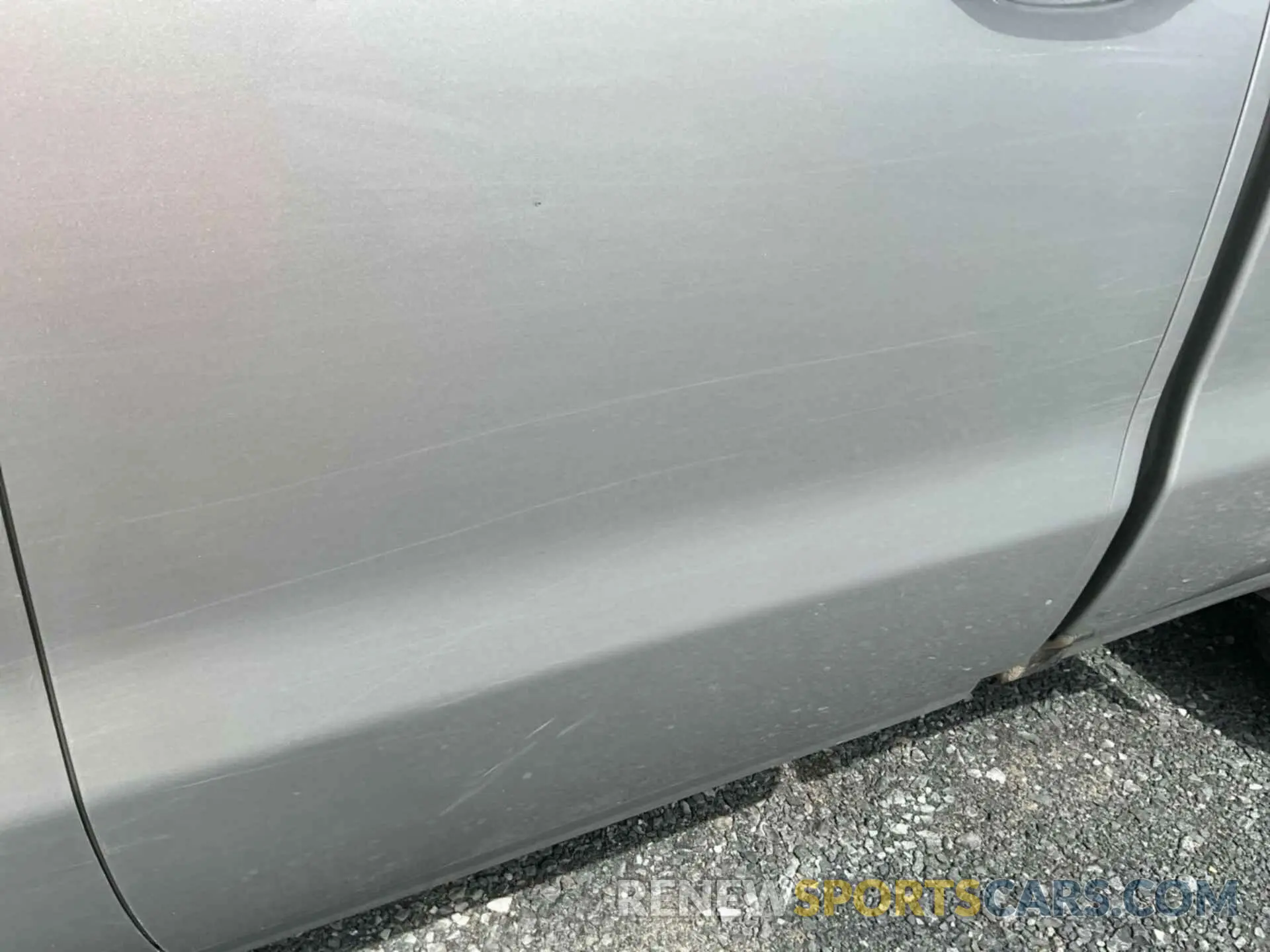 24 fotografías del automóvil dañado 2GCVKNEC1K1158712 CHEVROLET SILVERADO LD 2019