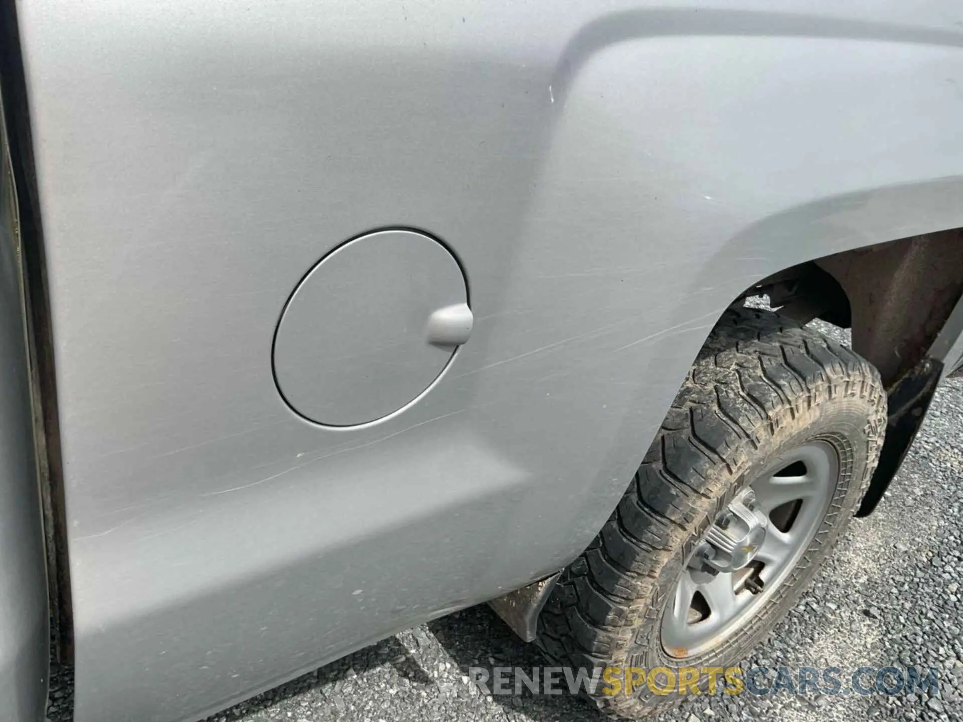 25 fotografías del automóvil dañado 2GCVKNEC1K1158712 CHEVROLET SILVERADO LD 2019
