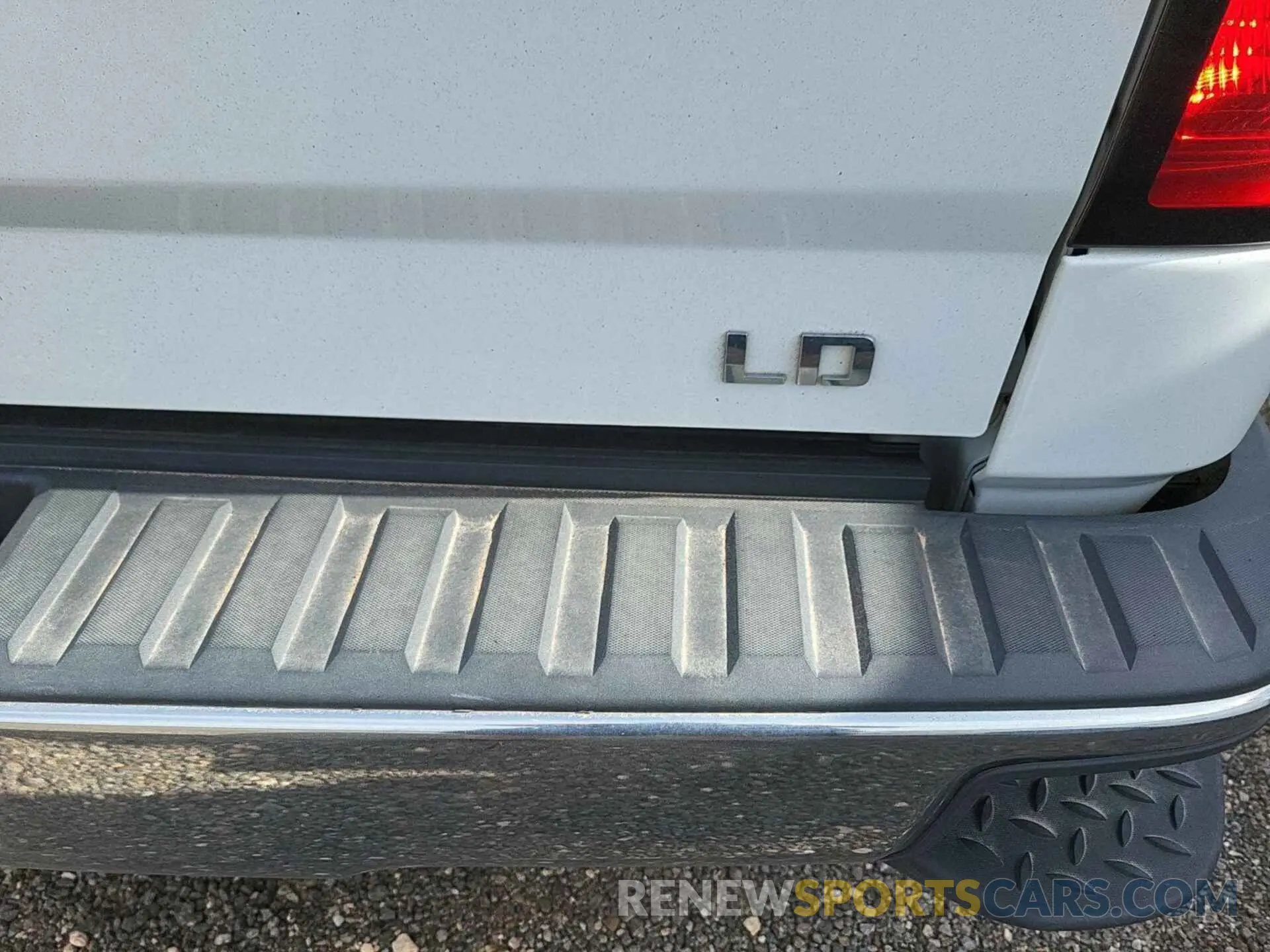 5 fotografías del automóvil dañado 2GCVKPEC3K1128722 CHEVROLET SILVERADO LD 2019