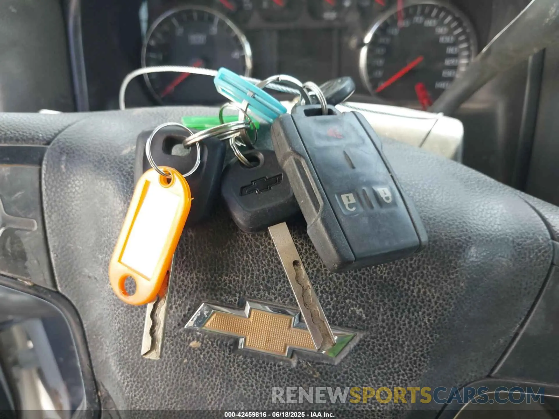 10 fotografías del automóvil dañado 1HTKJPVM1PH507174 CHEVROLET SILVERADO MD 2023