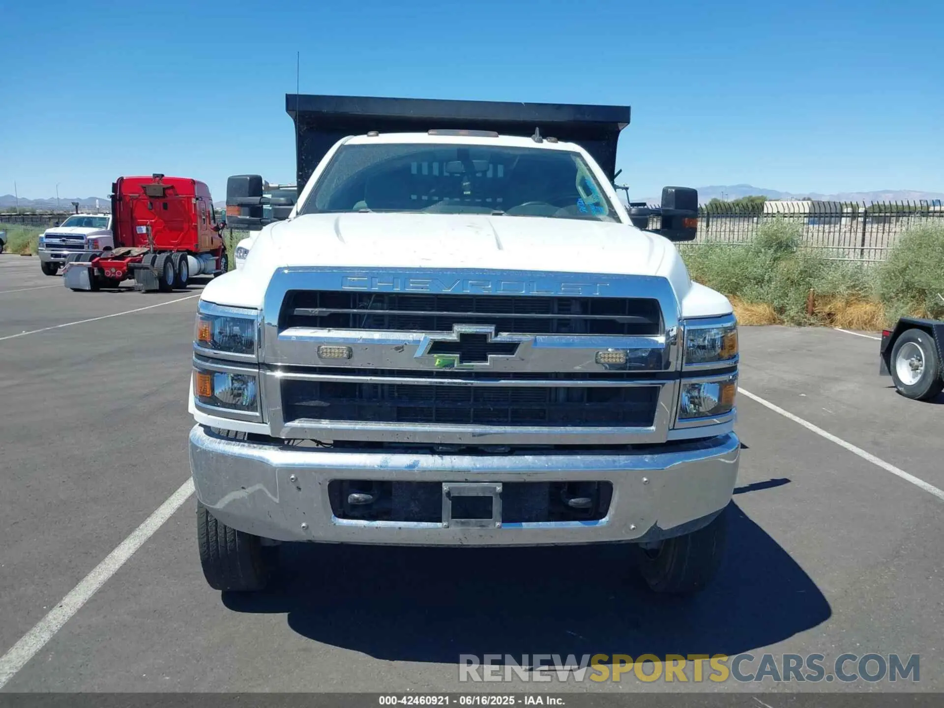11 fotografías del automóvil dañado 1HTKJPVM2PH218501 CHEVROLET SILVERADO MD 2023