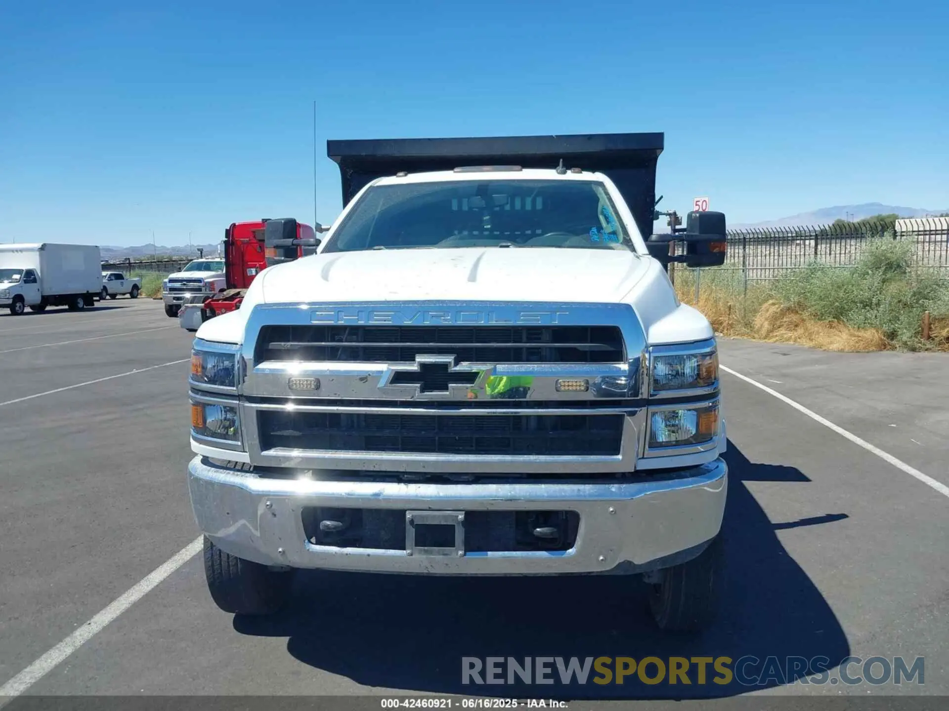 12 fotografías del automóvil dañado 1HTKJPVM2PH218501 CHEVROLET SILVERADO MD 2023