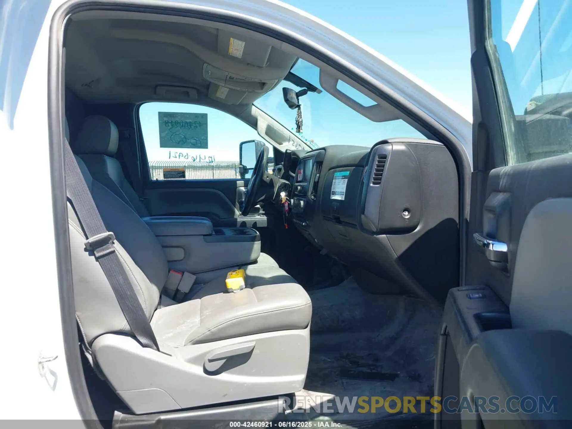 7 fotografías del automóvil dañado 1HTKJPVM2PH218501 CHEVROLET SILVERADO MD 2023