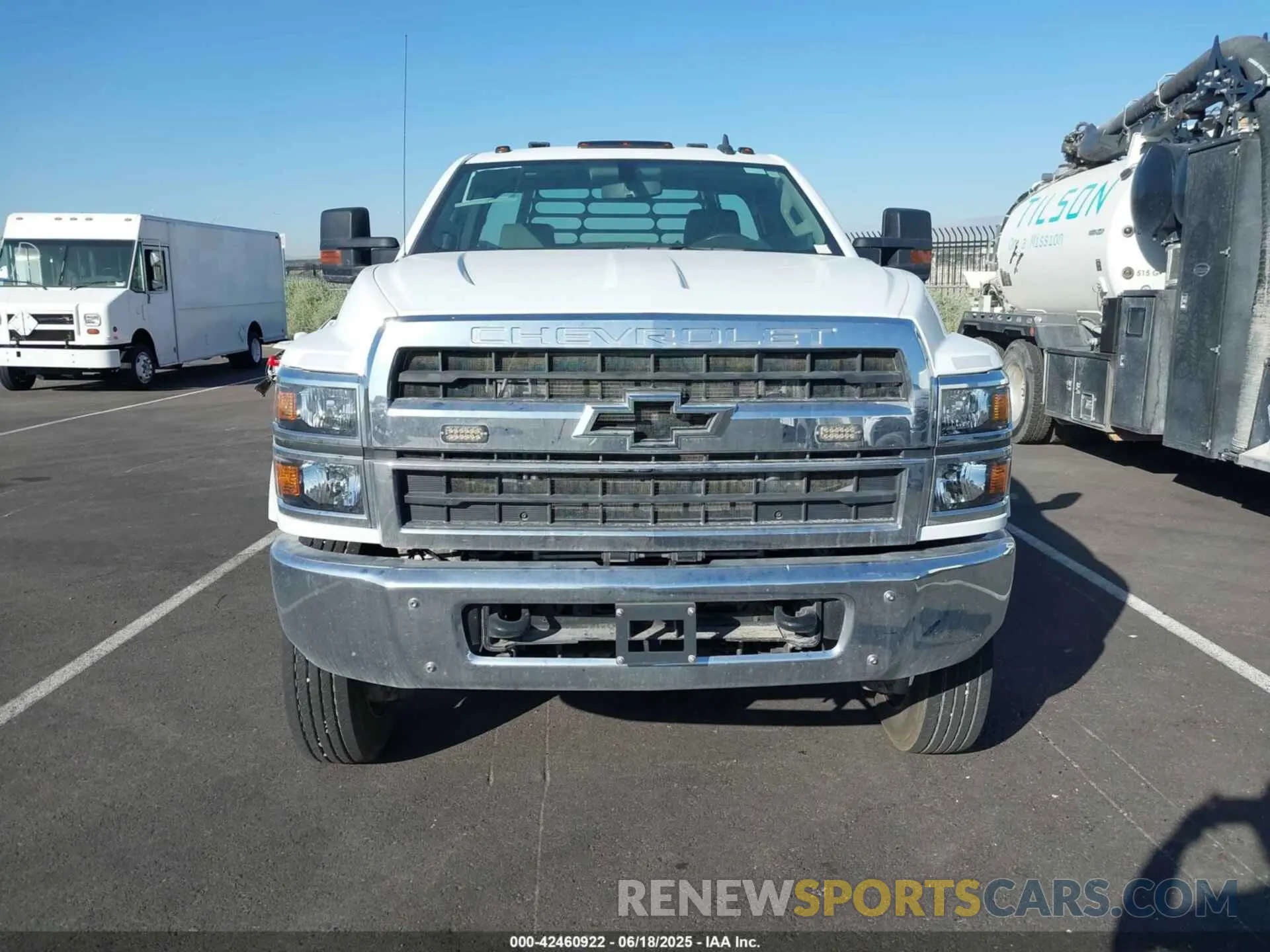 11 fotografías del automóvil dañado 1HTKJPVM4PH130940 CHEVROLET SILVERADO MD 2023