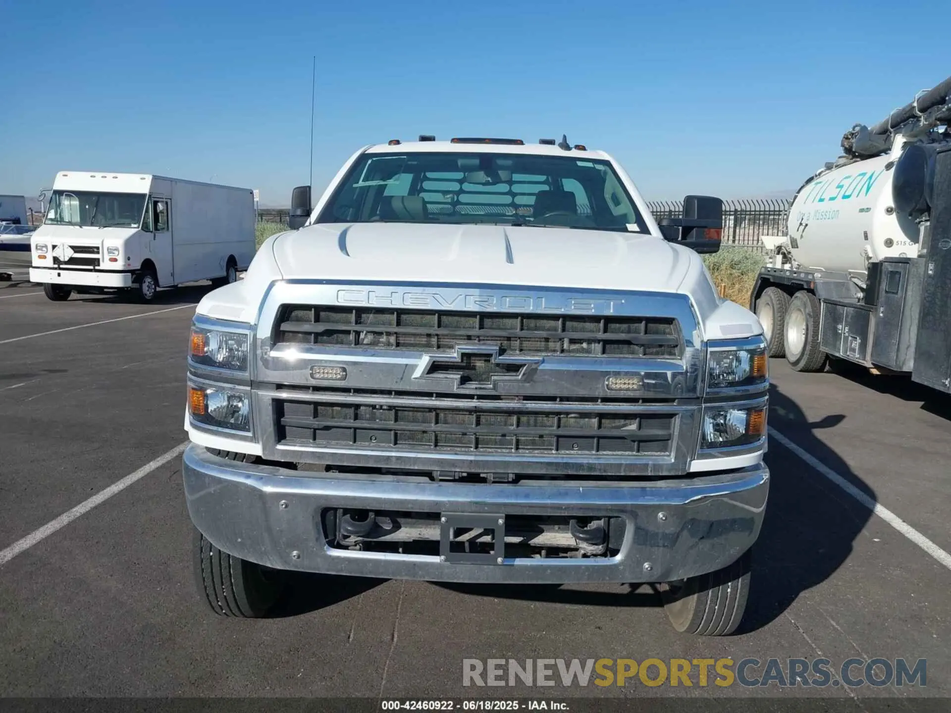 12 fotografías del automóvil dañado 1HTKJPVM4PH130940 CHEVROLET SILVERADO MD 2023