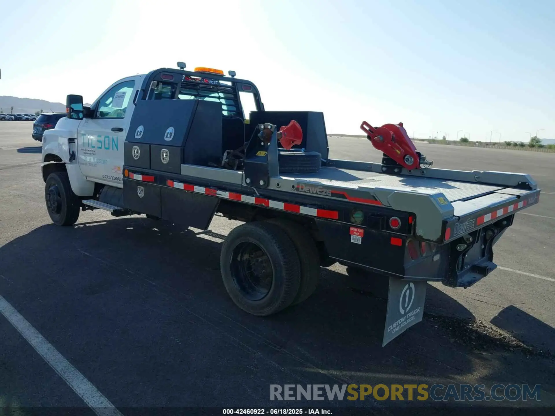 3 fotografías del automóvil dañado 1HTKJPVM4PH130940 CHEVROLET SILVERADO MD 2023