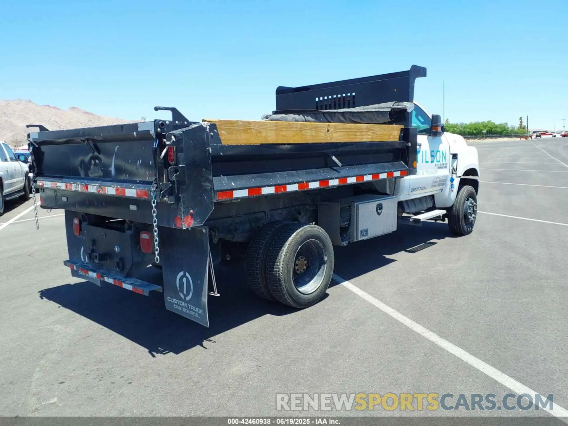 4 fotografías del automóvil dañado 1HTKJPVM5PH508019 CHEVROLET SILVERADO MD 2023
