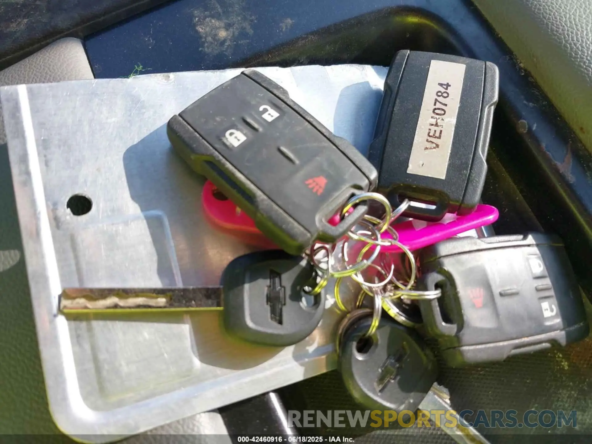 10 fotografías del automóvil dañado 1HTKJPVM5PH699375 CHEVROLET SILVERADO MD 2023