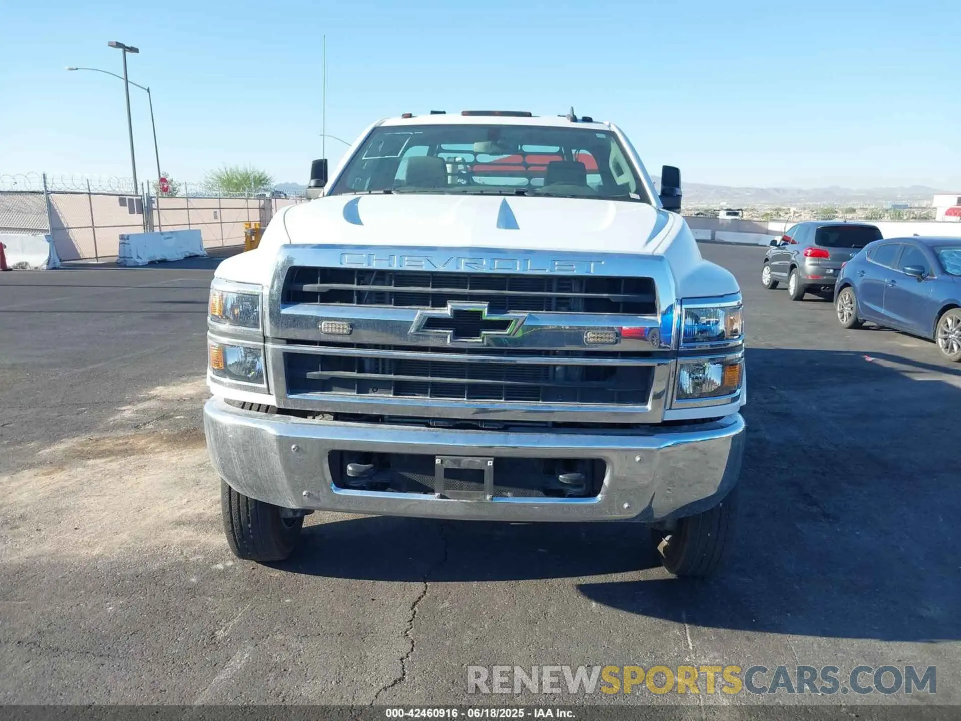 11 fotografías del automóvil dañado 1HTKJPVM5PH699375 CHEVROLET SILVERADO MD 2023