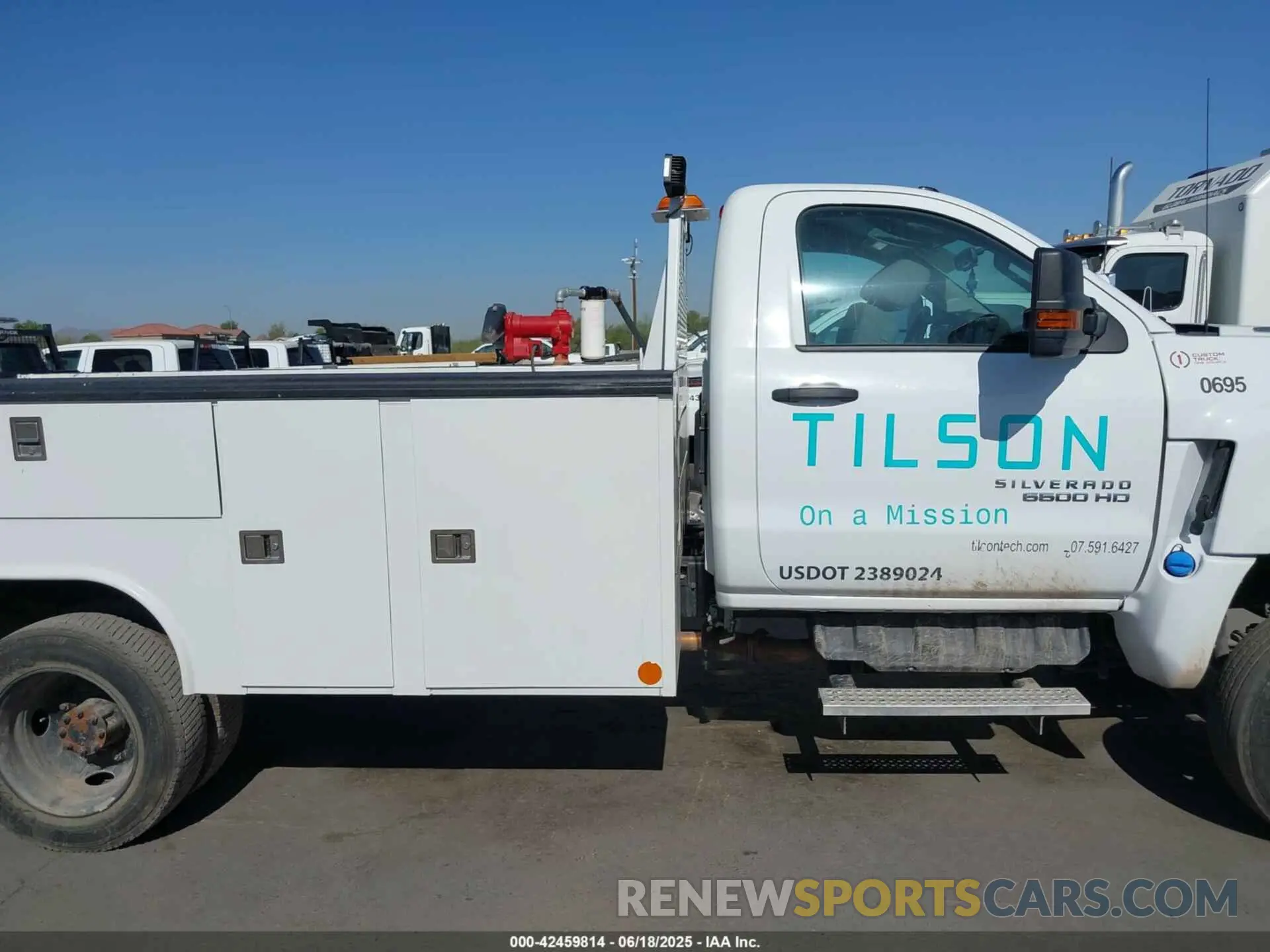 13 fotografías del automóvil dañado 1HTKJPVM6PH130941 CHEVROLET SILVERADO MD 2023