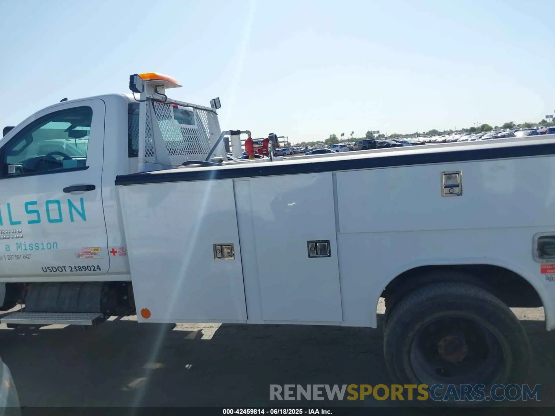 14 fotografías del automóvil dañado 1HTKJPVM6PH130941 CHEVROLET SILVERADO MD 2023