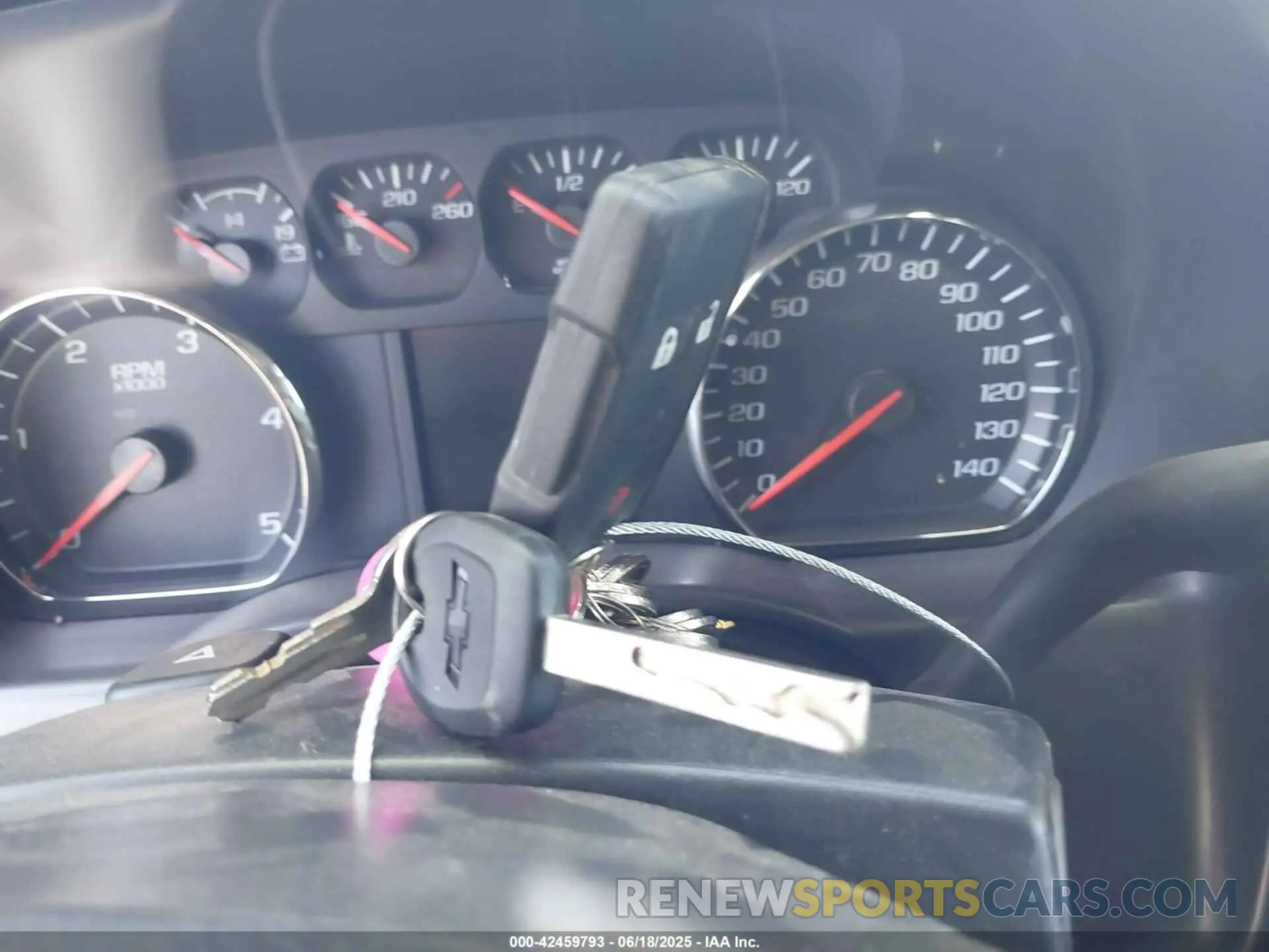 10 fotografías del automóvil dañado 1HTKJPVM6PH219067 CHEVROLET SILVERADO MD 2023