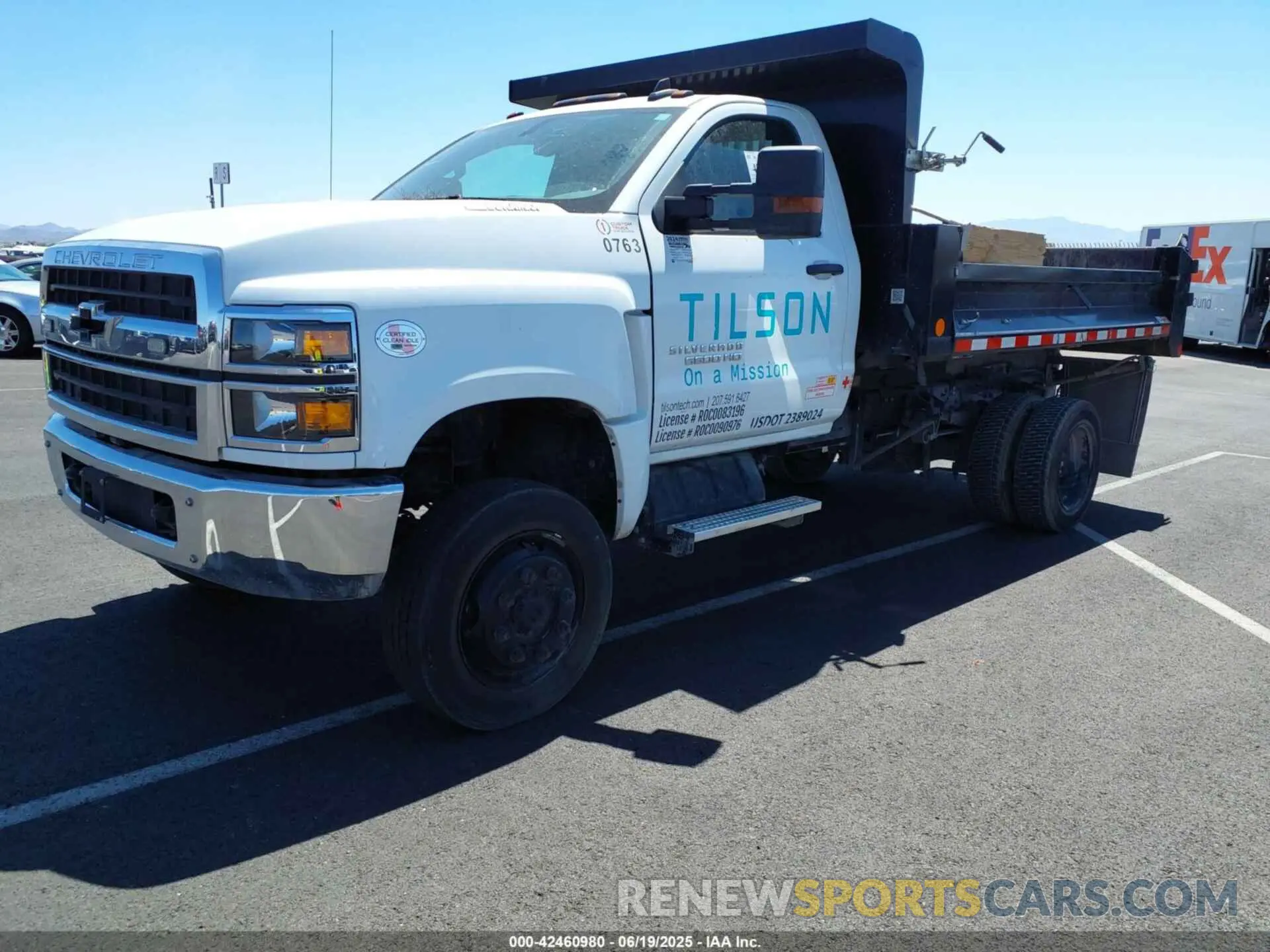 2 fotografías del automóvil dañado 1HTKJPVM6PH507137 CHEVROLET SILVERADO MD 2023
