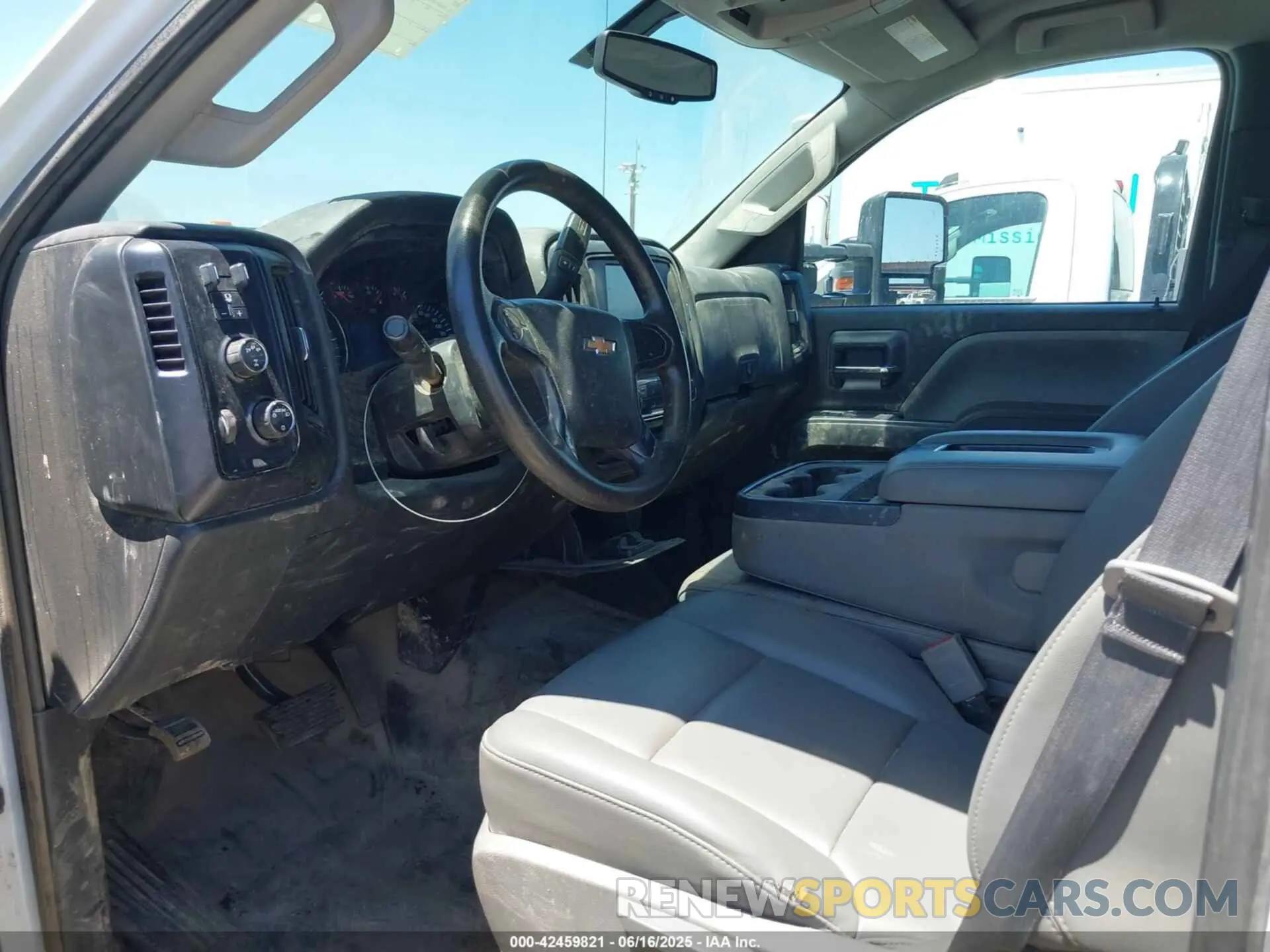 6 fotografías del automóvil dañado 1HTKJPVM7PH218574 CHEVROLET SILVERADO MD 2023