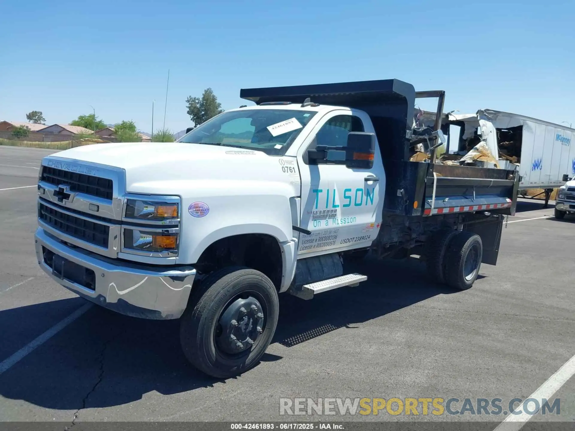 14 fotografías del automóvil dañado 1HTKJPVM8PH219202 CHEVROLET SILVERADO MD 2023