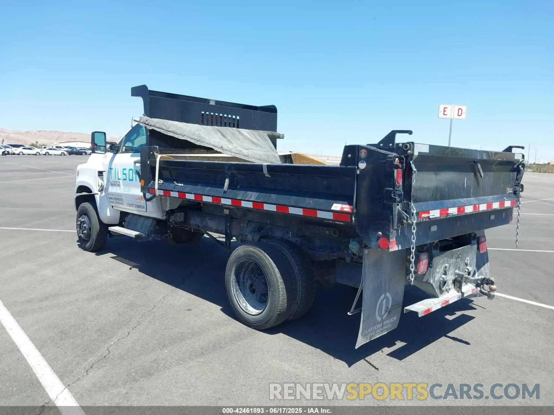 3 fotografías del automóvil dañado 1HTKJPVM8PH219202 CHEVROLET SILVERADO MD 2023