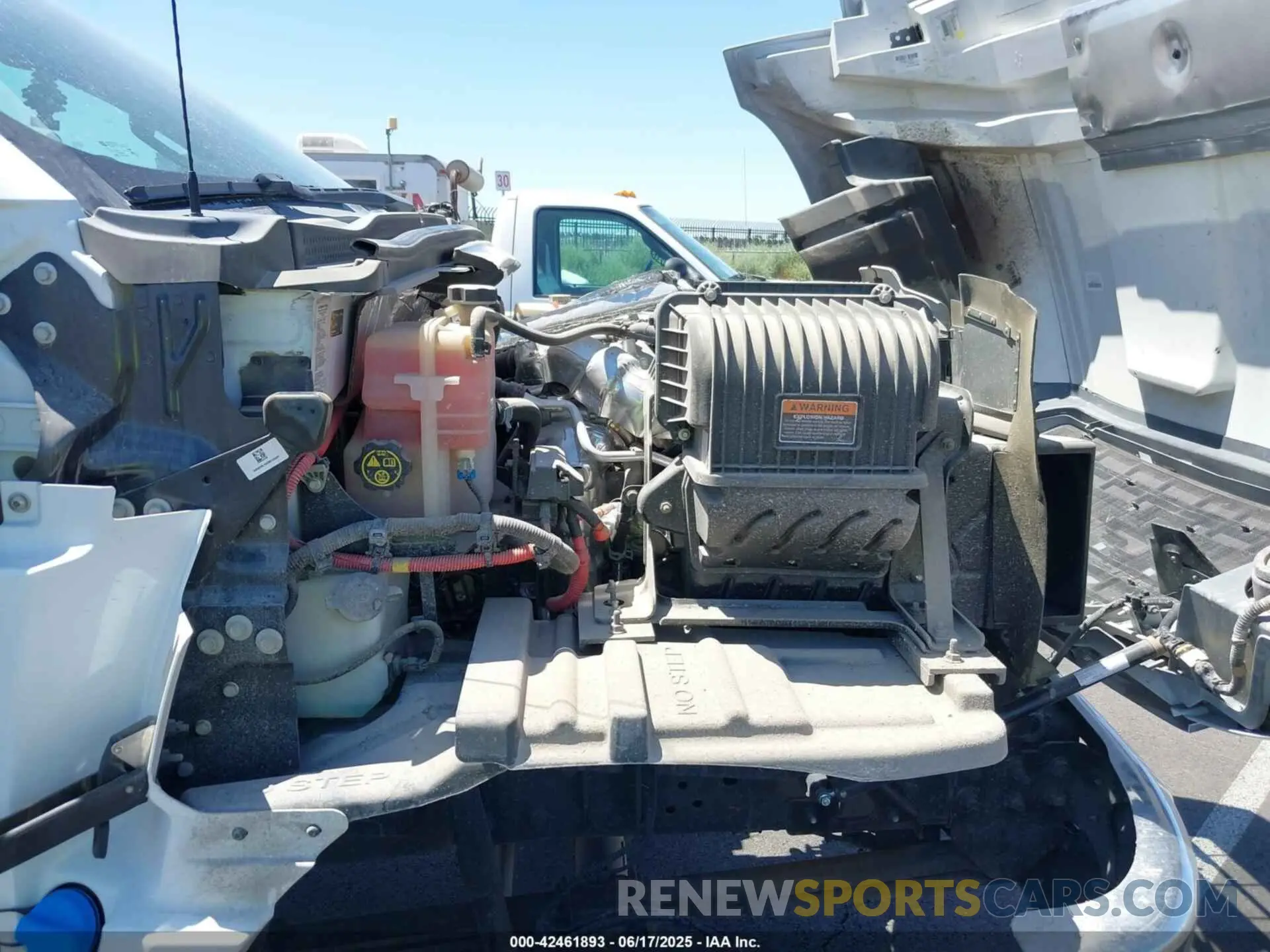 9 fotografías del automóvil dañado 1HTKJPVM8PH219202 CHEVROLET SILVERADO MD 2023