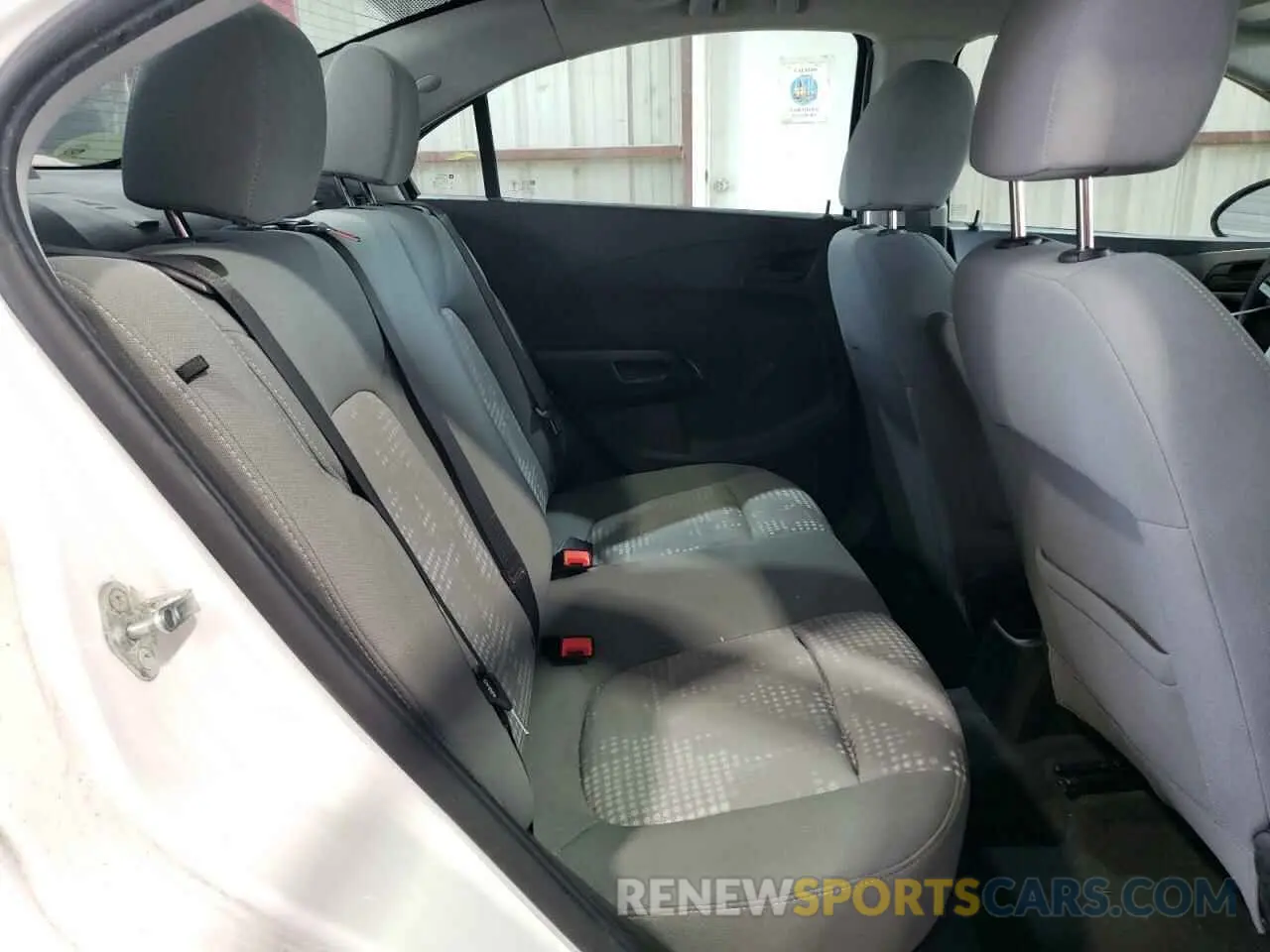 10 fotografías del automóvil dañado 1G1JB5SB2K4101314 CHEVROLET SONIC 2019
