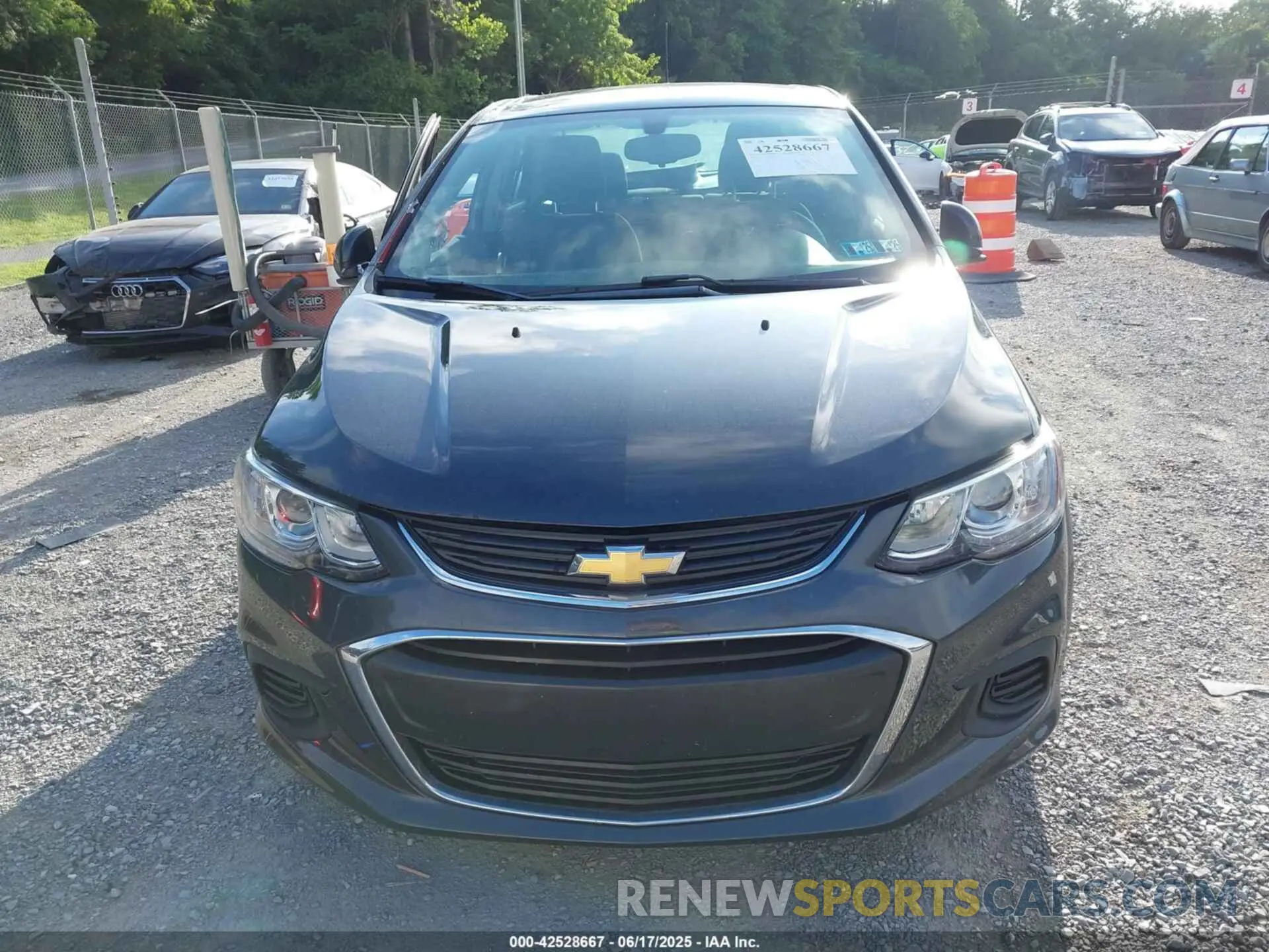 12 fotografías del automóvil dañado 1G1JC5SB9K4129561 CHEVROLET SONIC 2019