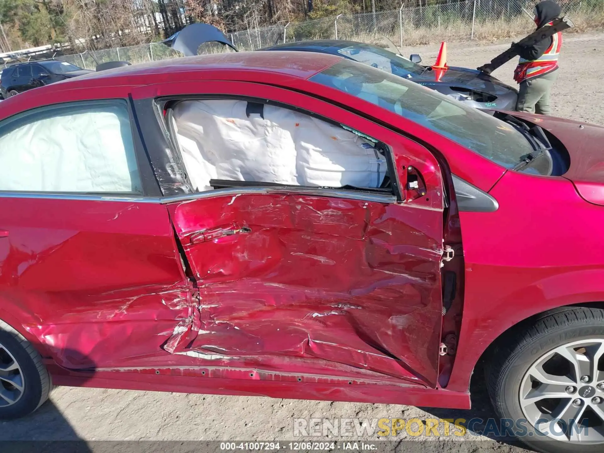 13 fotografías del automóvil dañado 1G1JD5SB0K4115108 CHEVROLET SONIC 2019