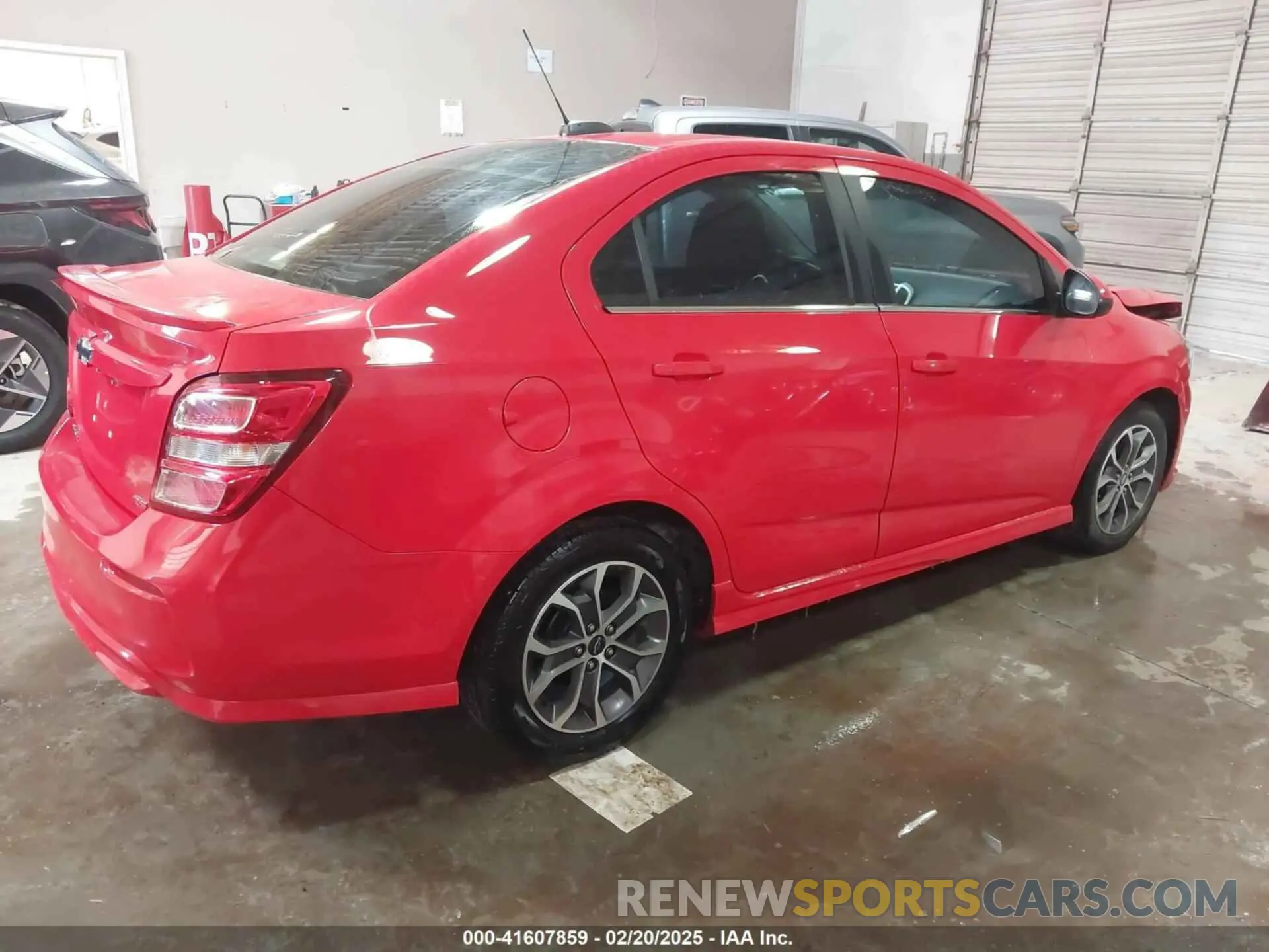 4 fotografías del automóvil dañado 1G1JD5SB2K4109570 CHEVROLET SONIC 2019