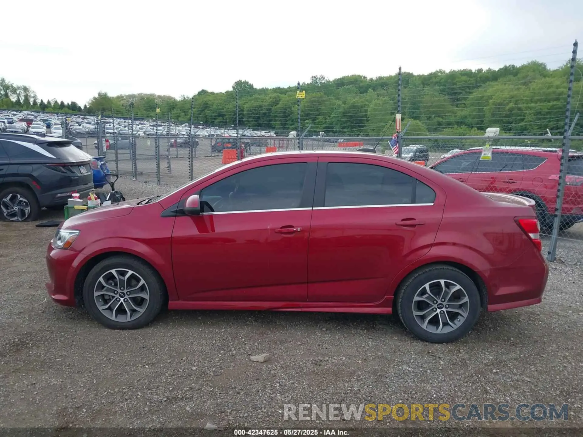 14 fotografías del automóvil dañado 1G1JD5SB3K4121419 CHEVROLET SONIC 2019
