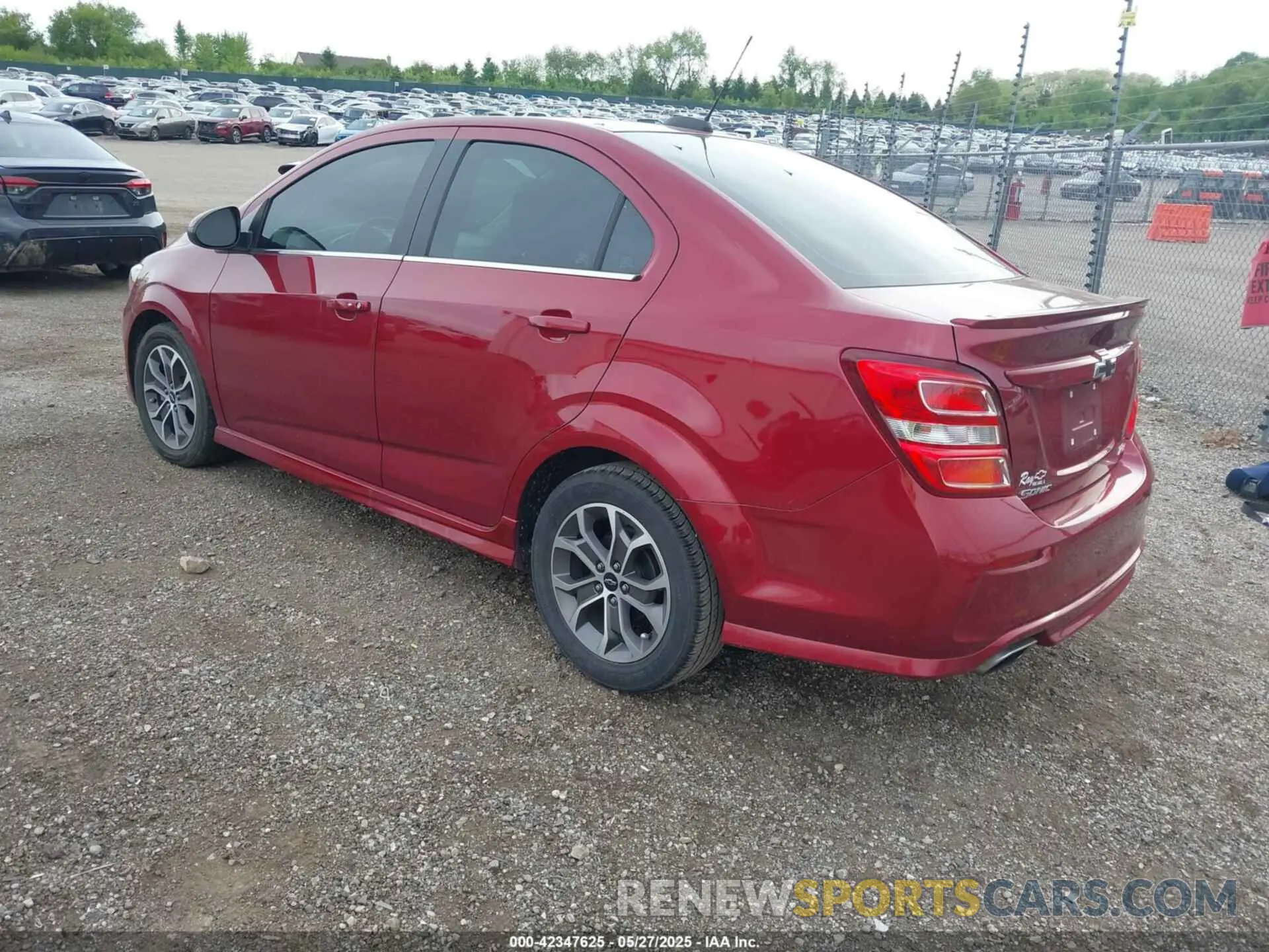 3 fotografías del automóvil dañado 1G1JD5SB3K4121419 CHEVROLET SONIC 2019