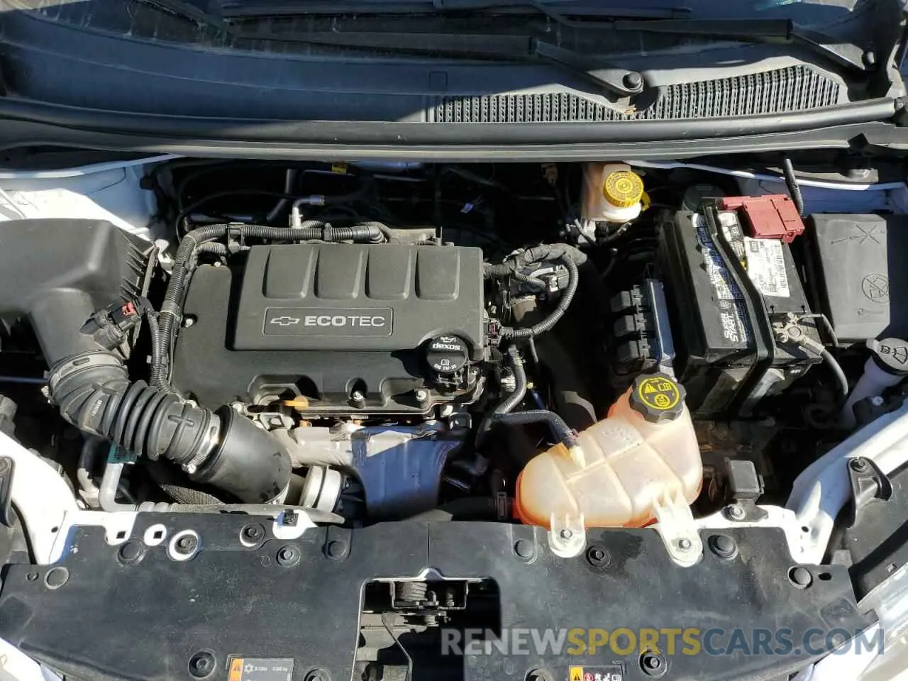 11 fotografías del automóvil dañado 1G1JD5SB4K4111028 CHEVROLET SONIC 2019