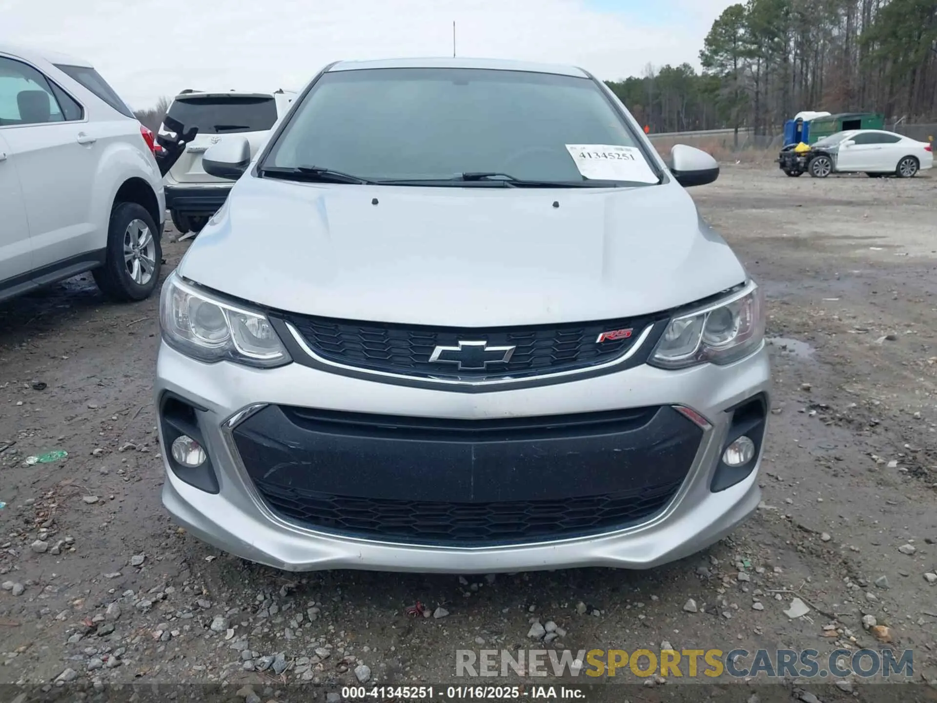 13 fotografías del automóvil dañado 1G1JD5SB5K4107411 CHEVROLET SONIC 2019