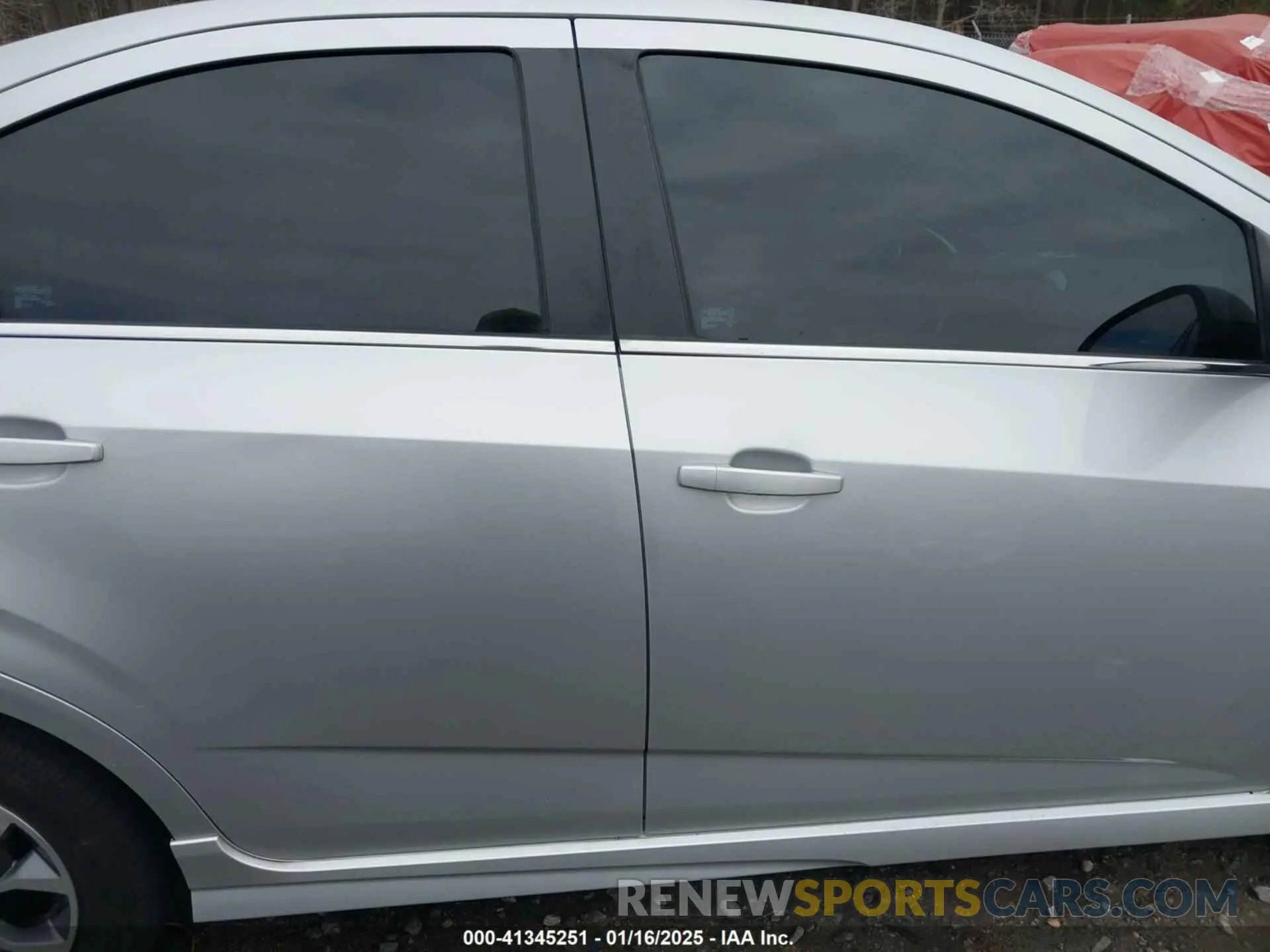 14 fotografías del automóvil dañado 1G1JD5SB5K4107411 CHEVROLET SONIC 2019