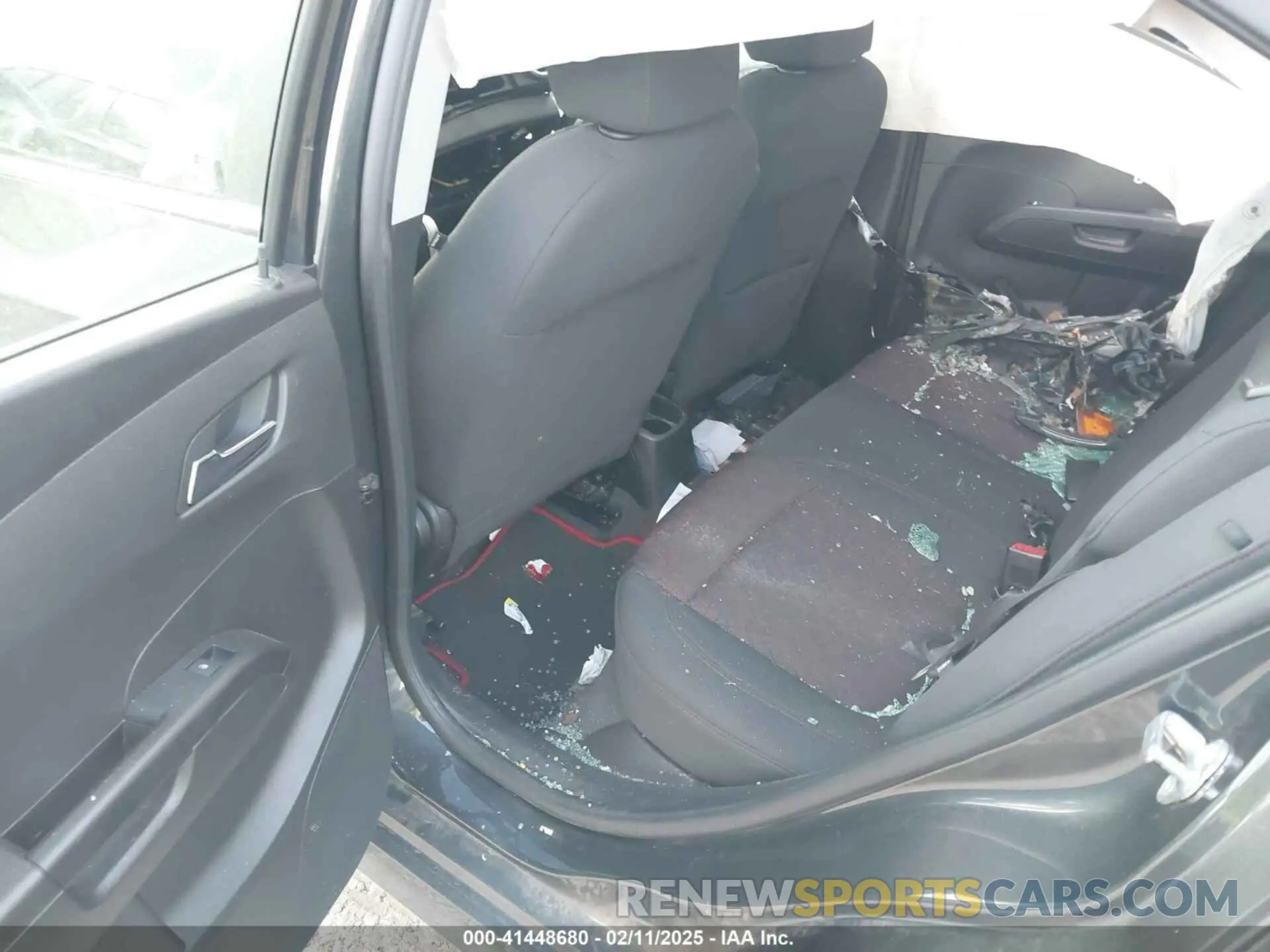 8 fotografías del automóvil dañado 1G1JD5SB5K4131238 CHEVROLET SONIC 2019